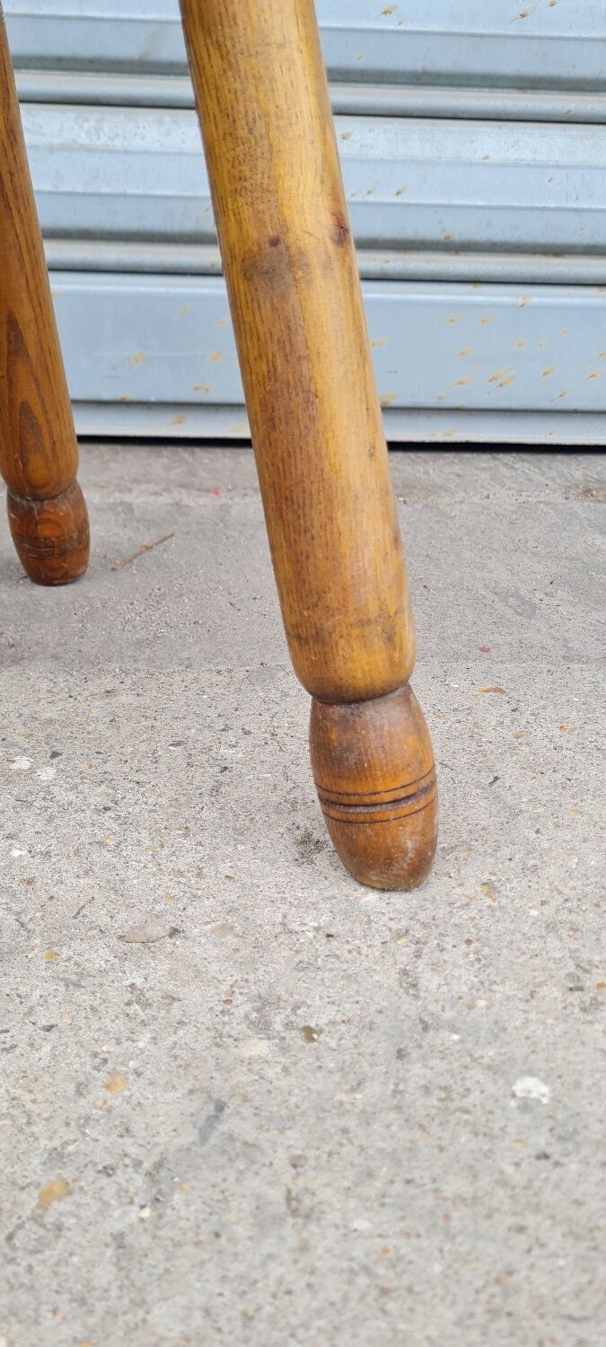Tripod stool