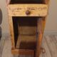 Petit chevet ancien vintage