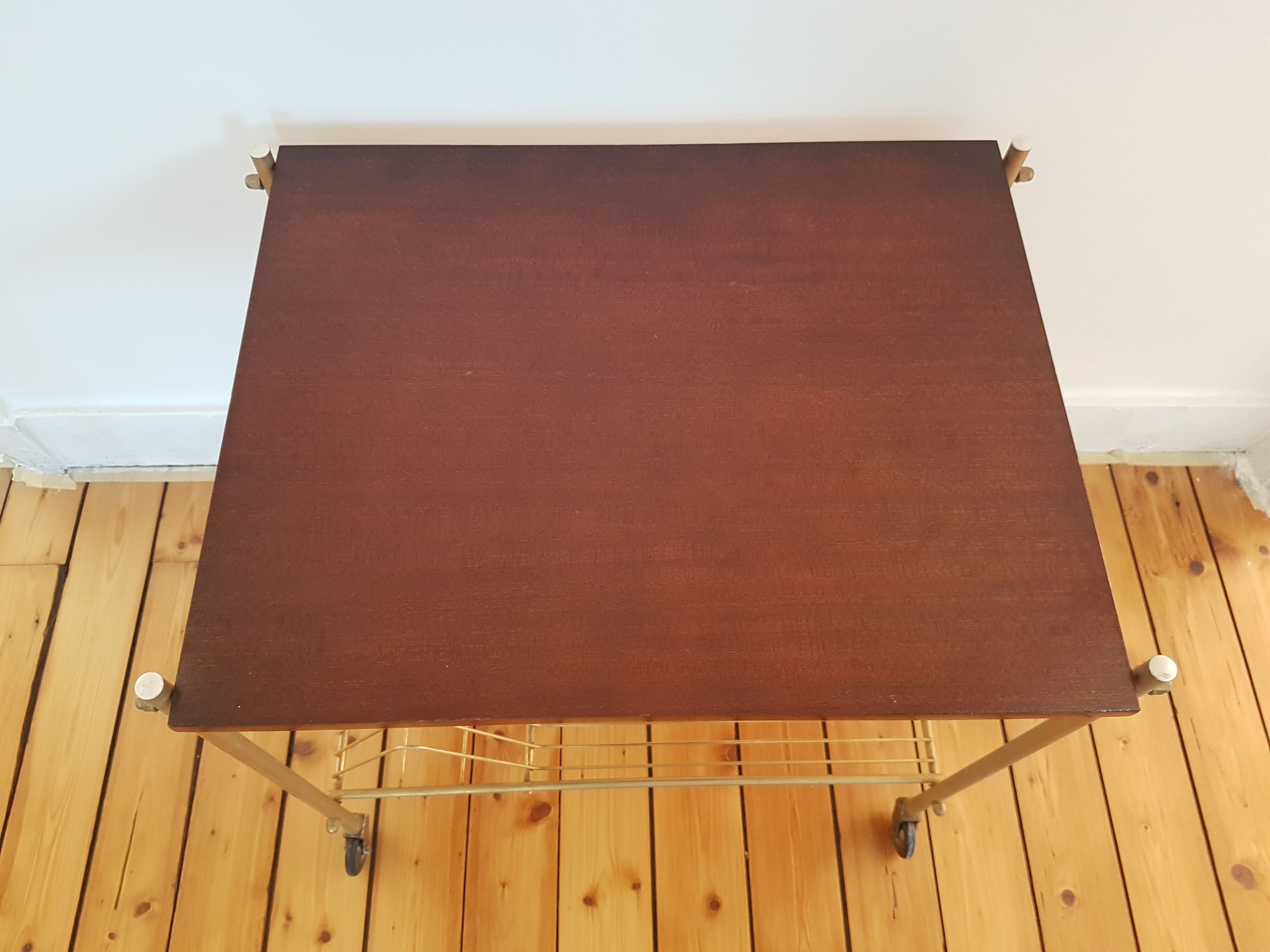 Vinyl door booster table