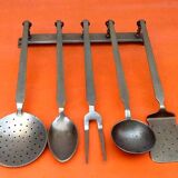 Serviteur 5 ustensiles de cuisine  laiton massif