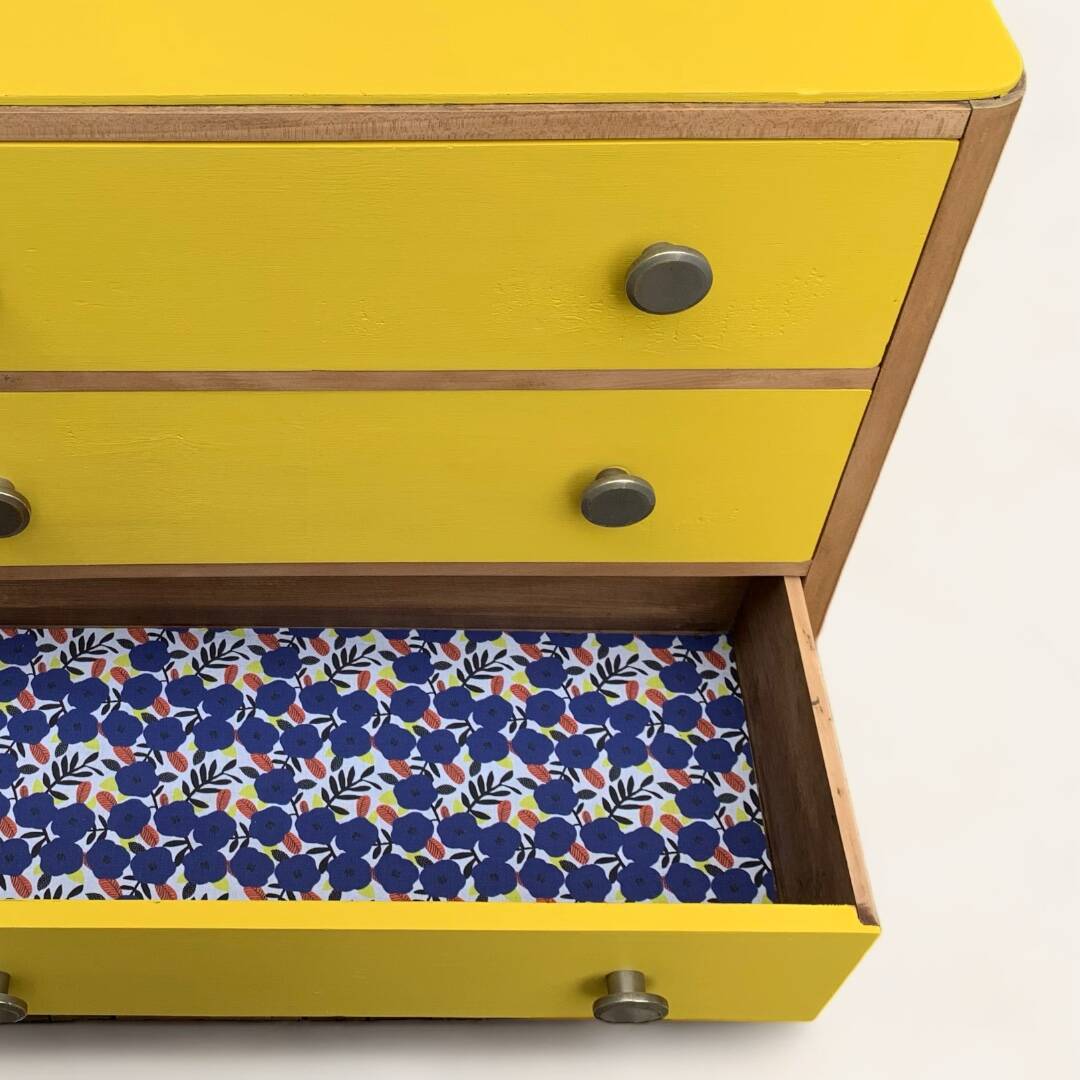 Commode art déco jaune poudré et bois brut