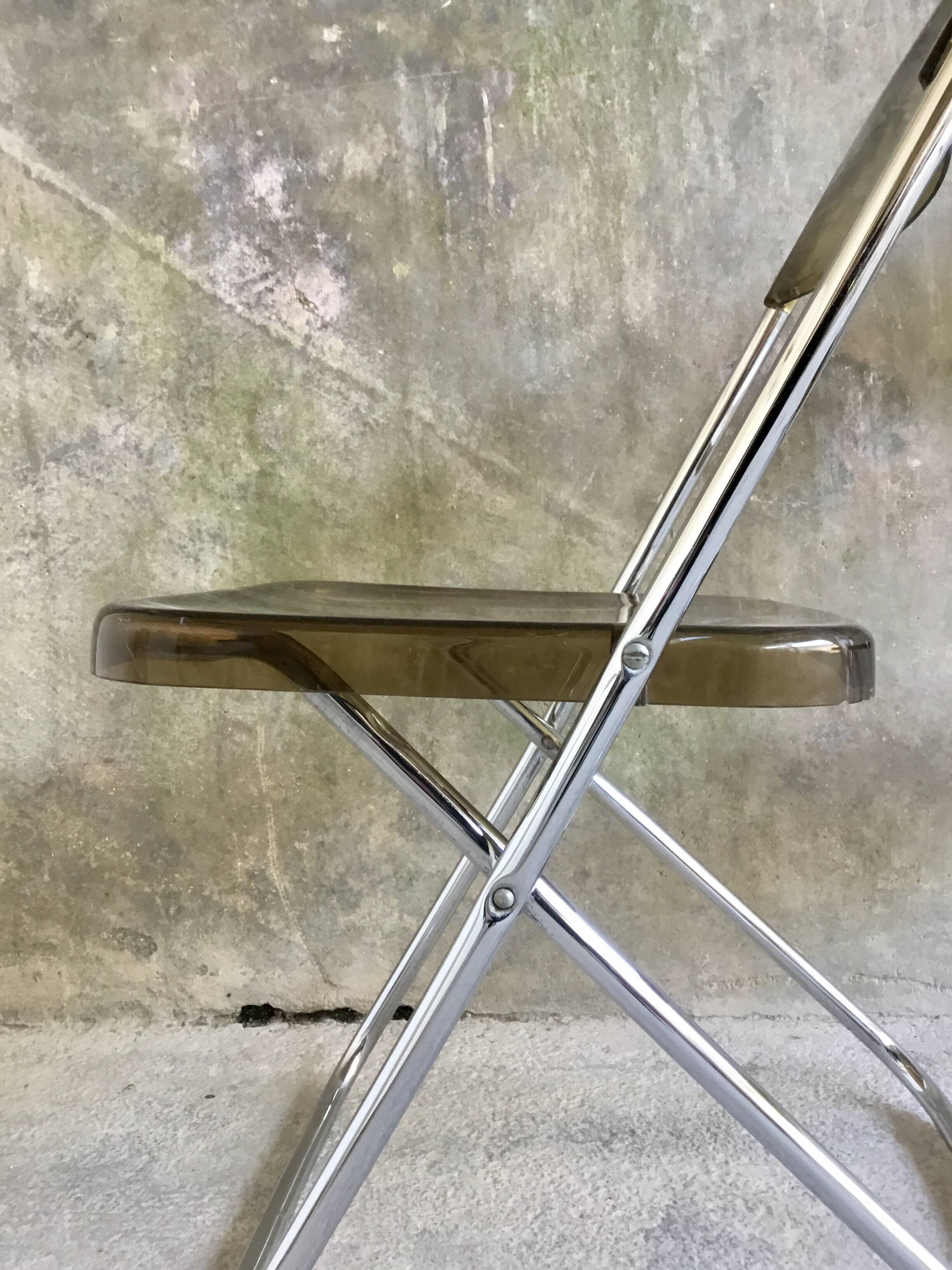 Pair of folding plexiglass and chrome metal chairs - space-age design 1970