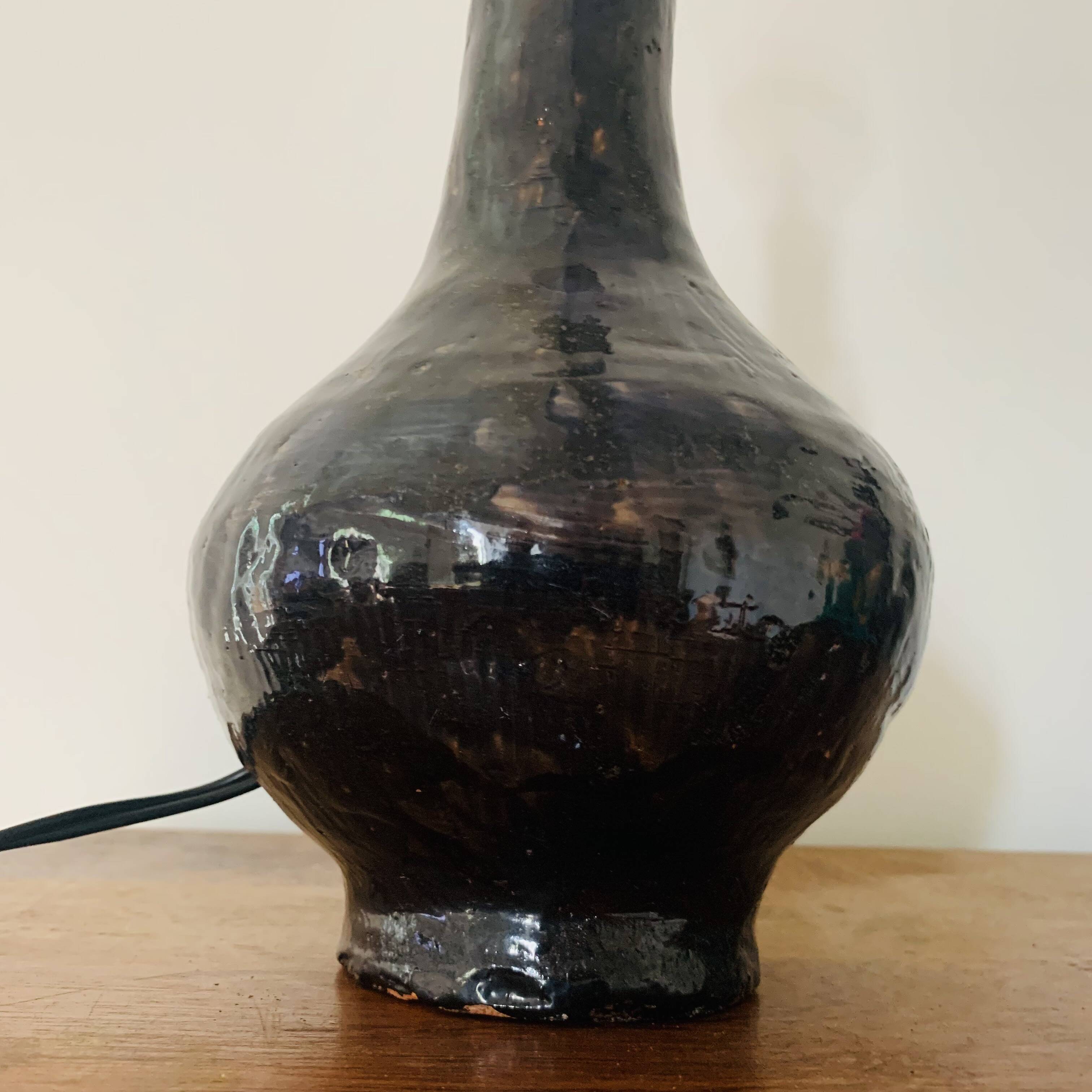 Ancien pied de lampe en terre cuite émaillée