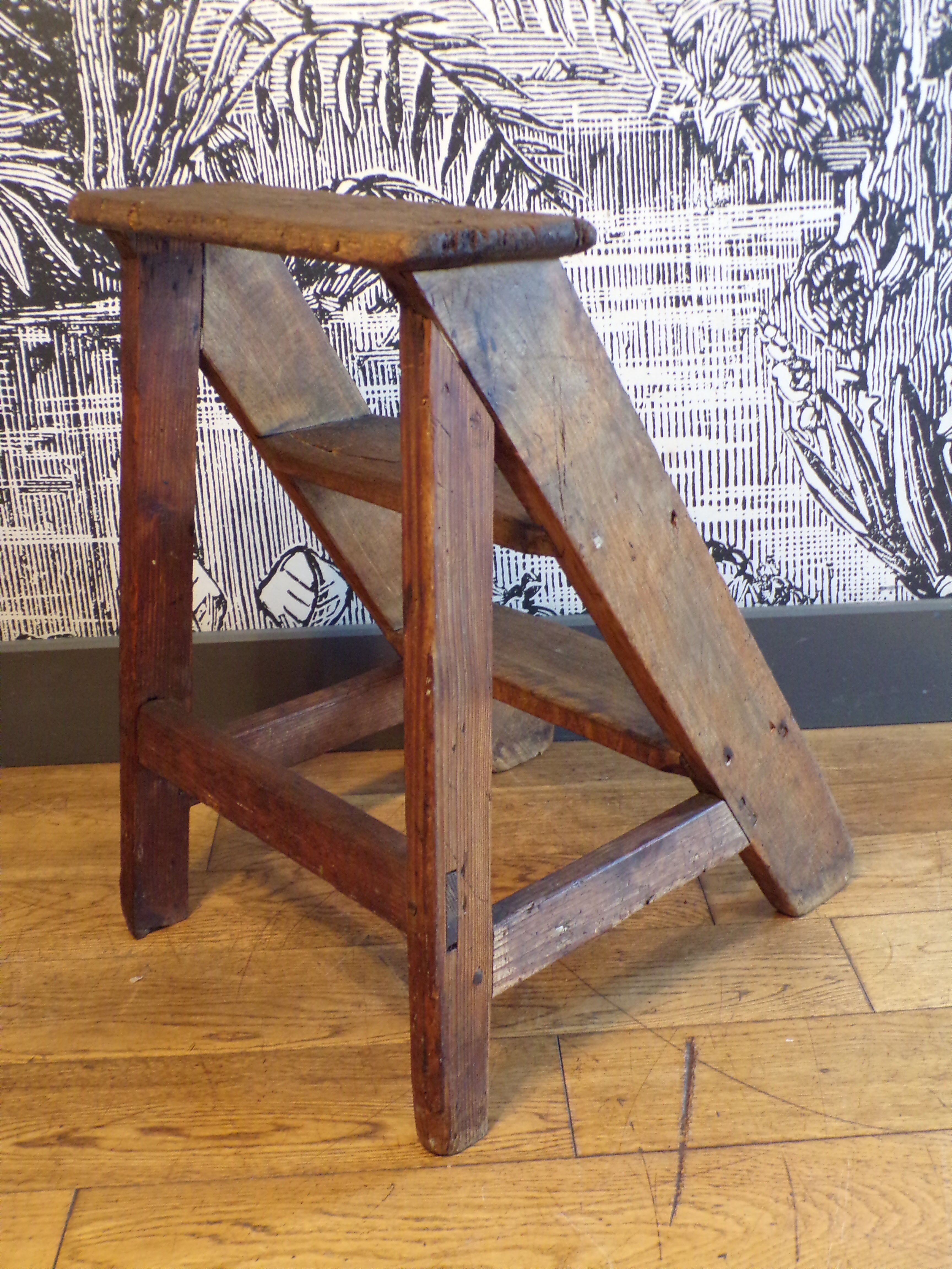 Old stepladder 3 wooden steps