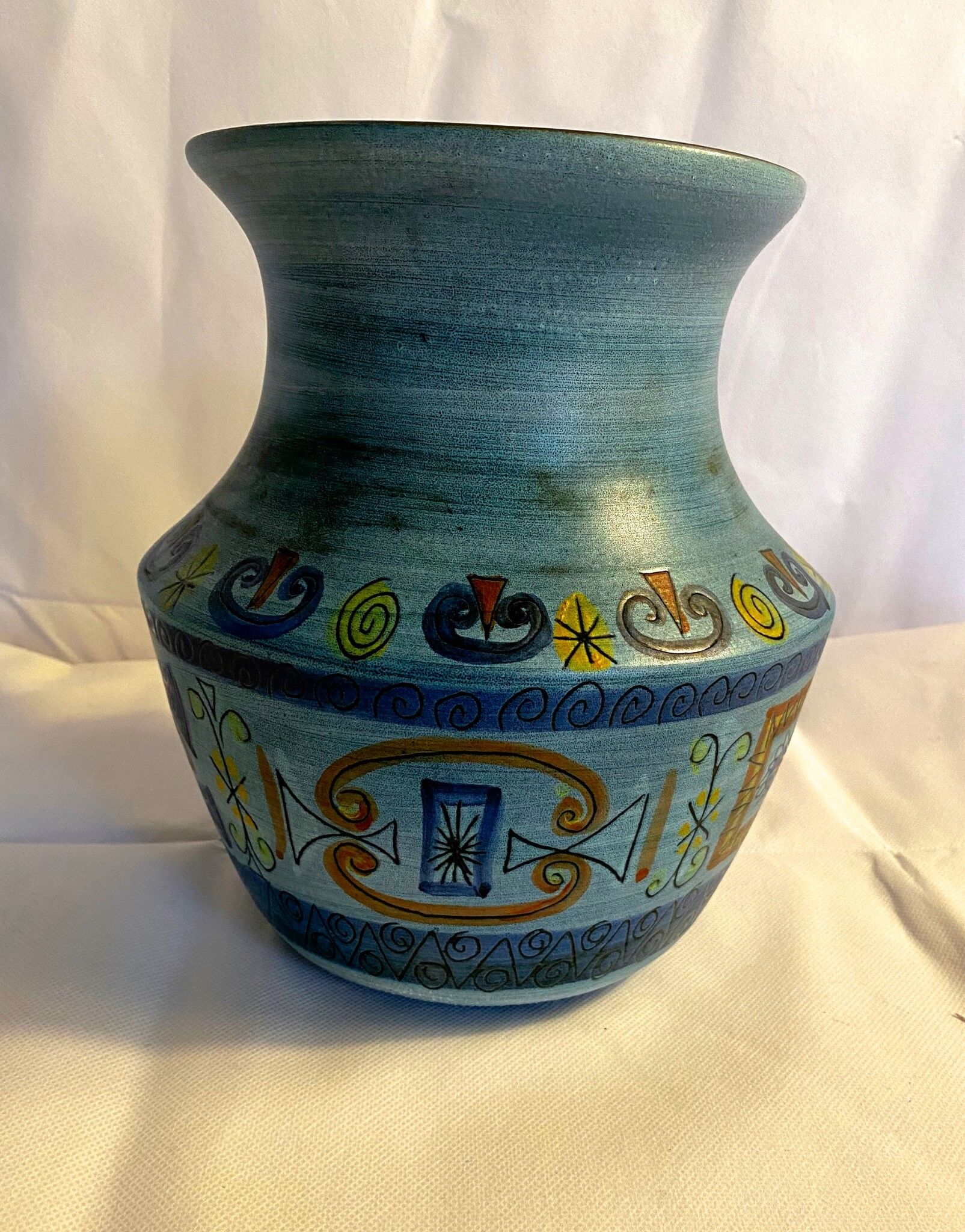 Vase 210 by lespinasse