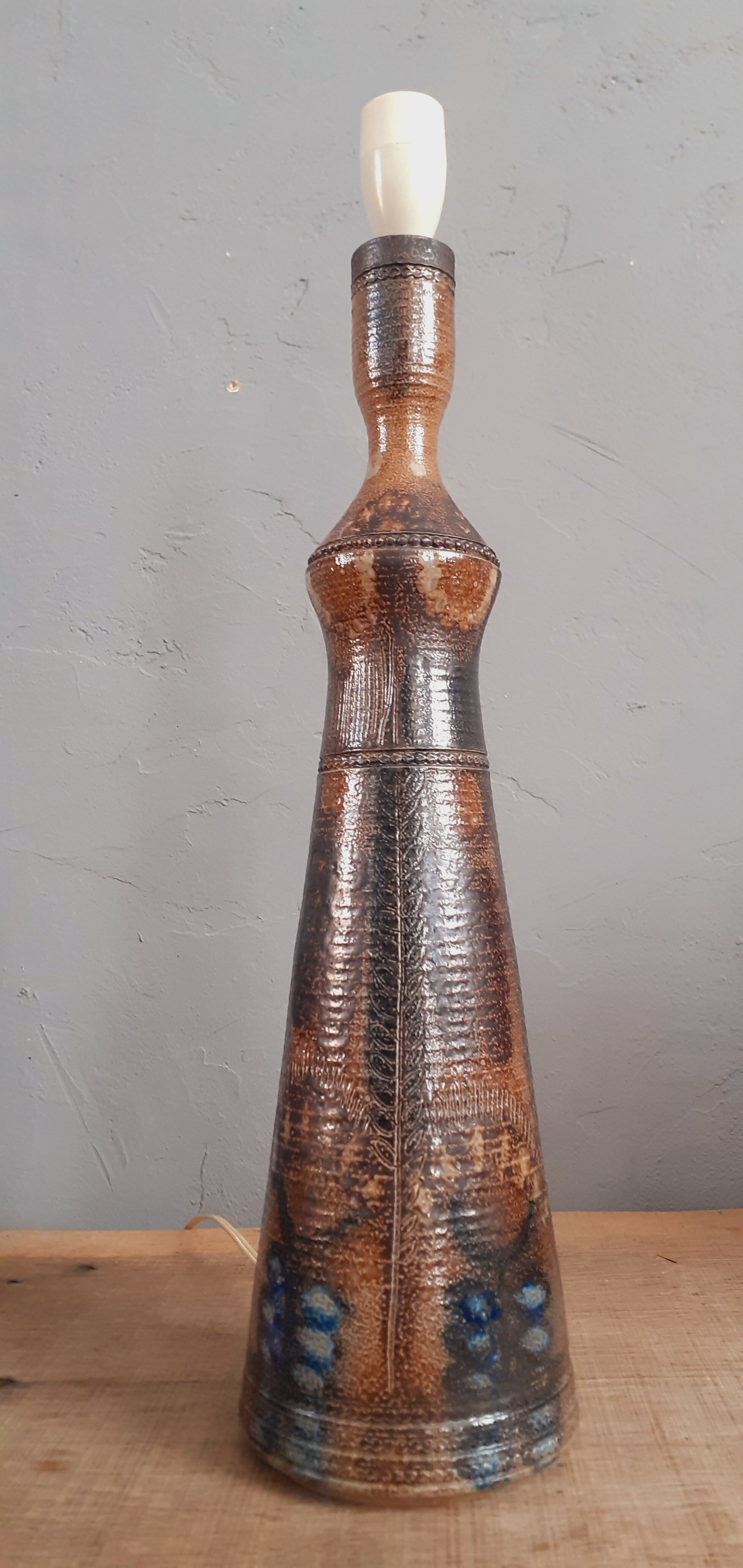 Pied de lampe en grès année 60 signé Jean Claude Courjault  Kéraluc Quimper.
