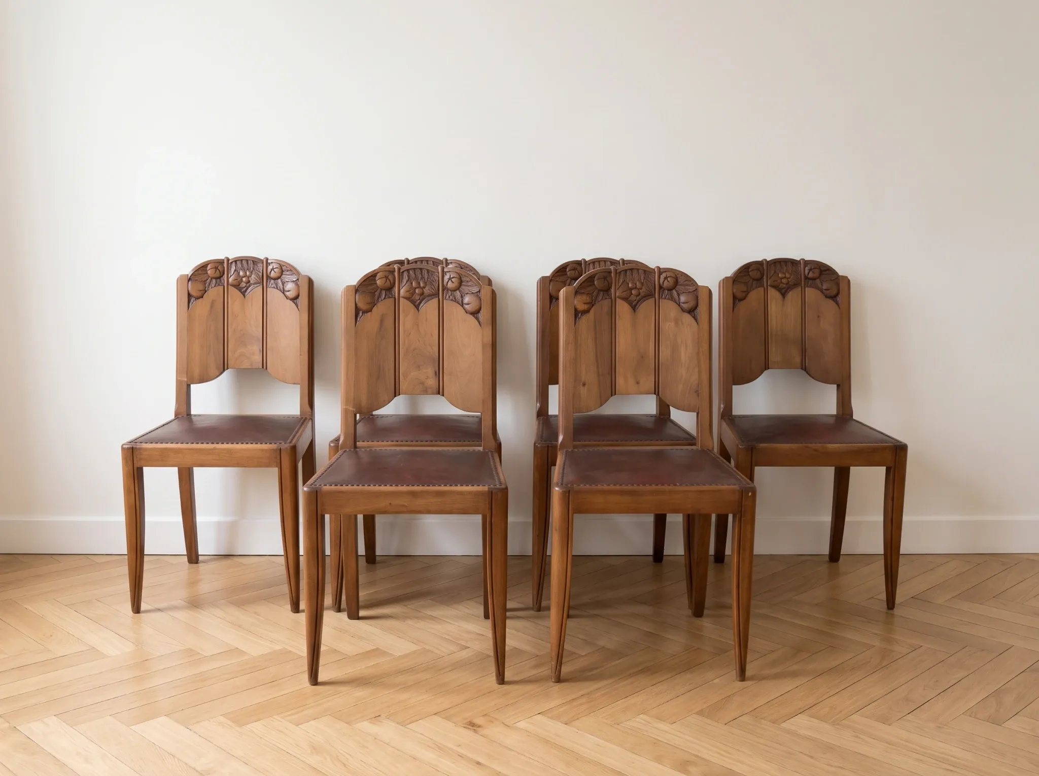 Lot de 6 chaises Art Déco en bois et cuir