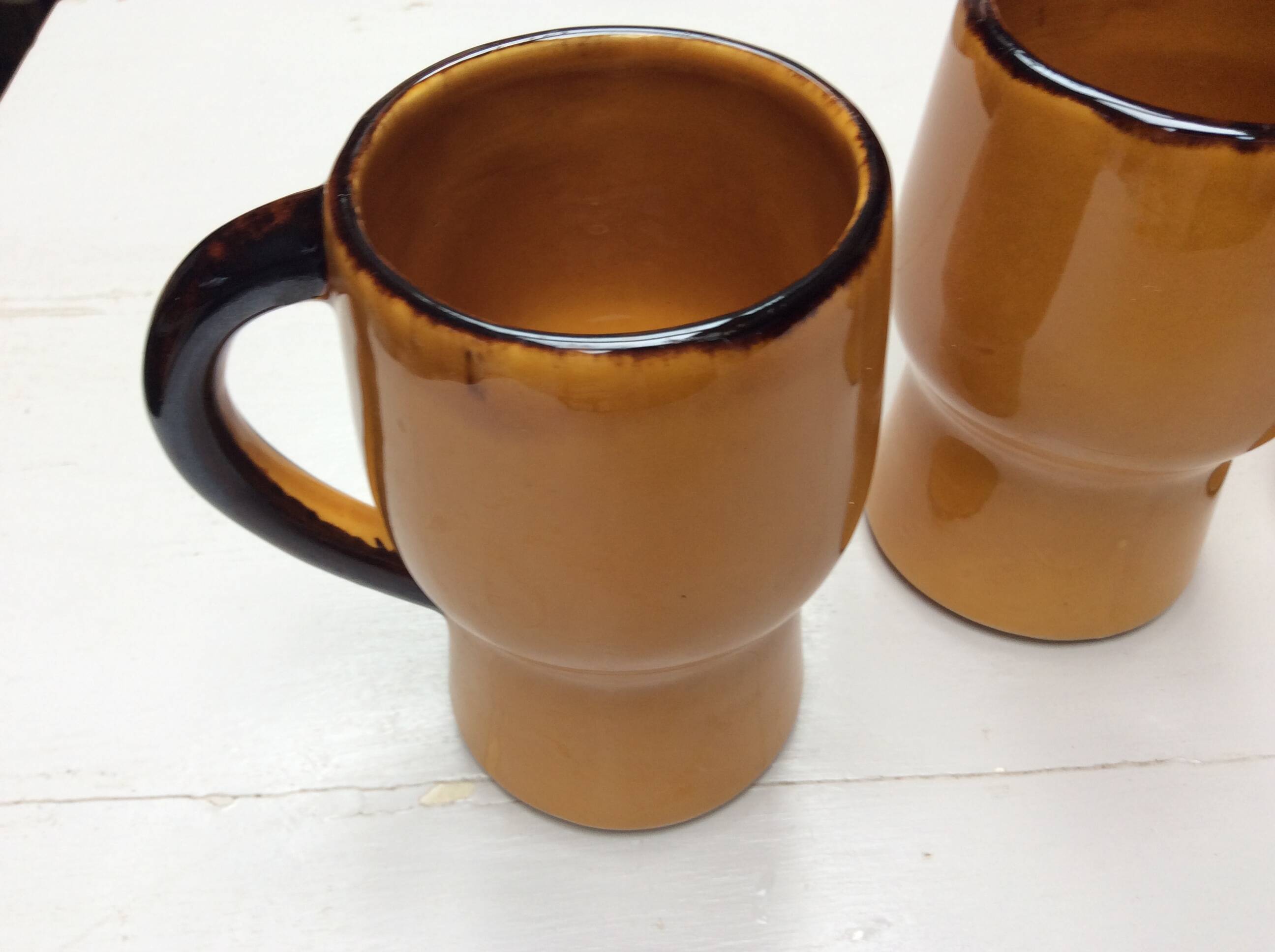 6 glazed terracotta mugs