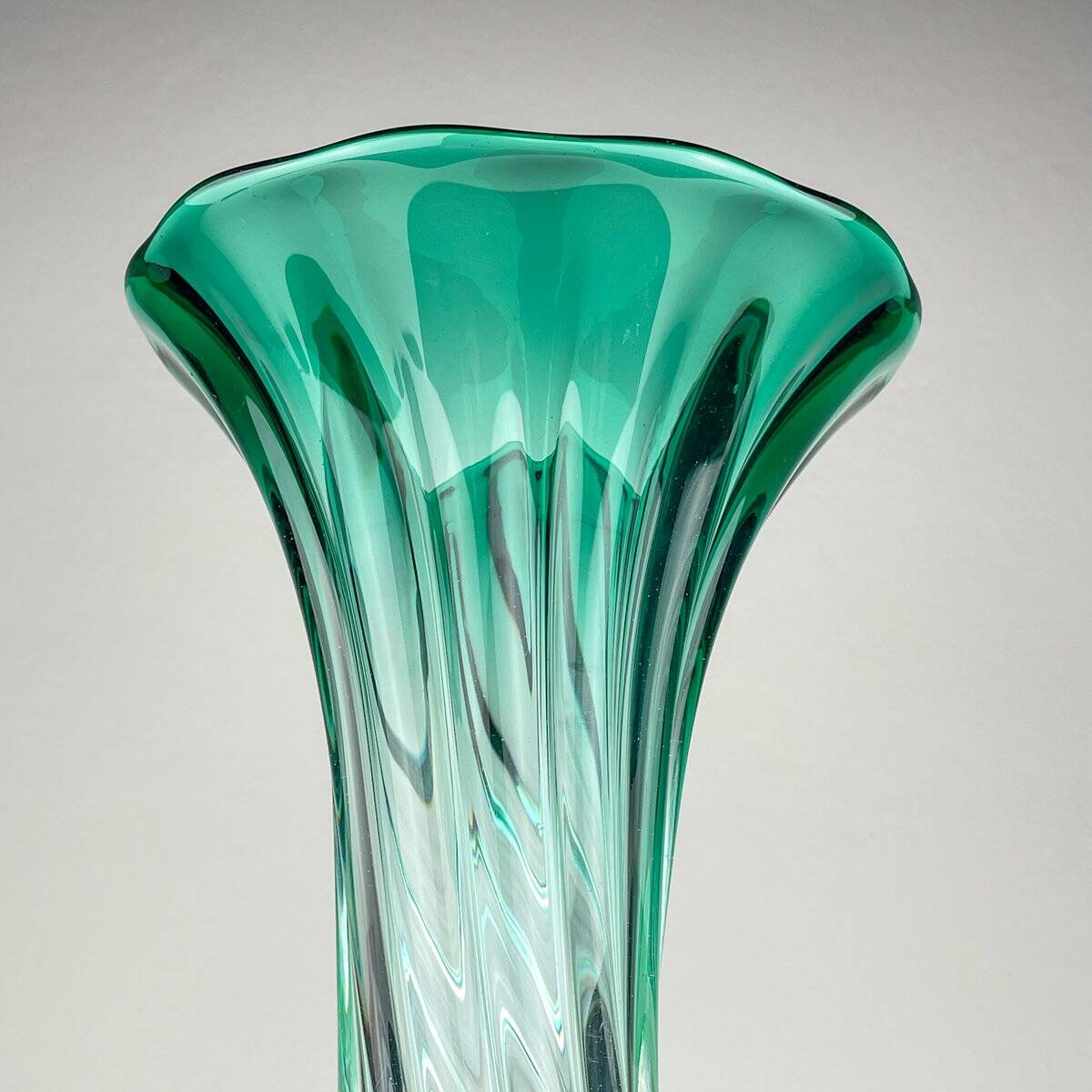 Vintage green Murano vase, Italy, 1970s