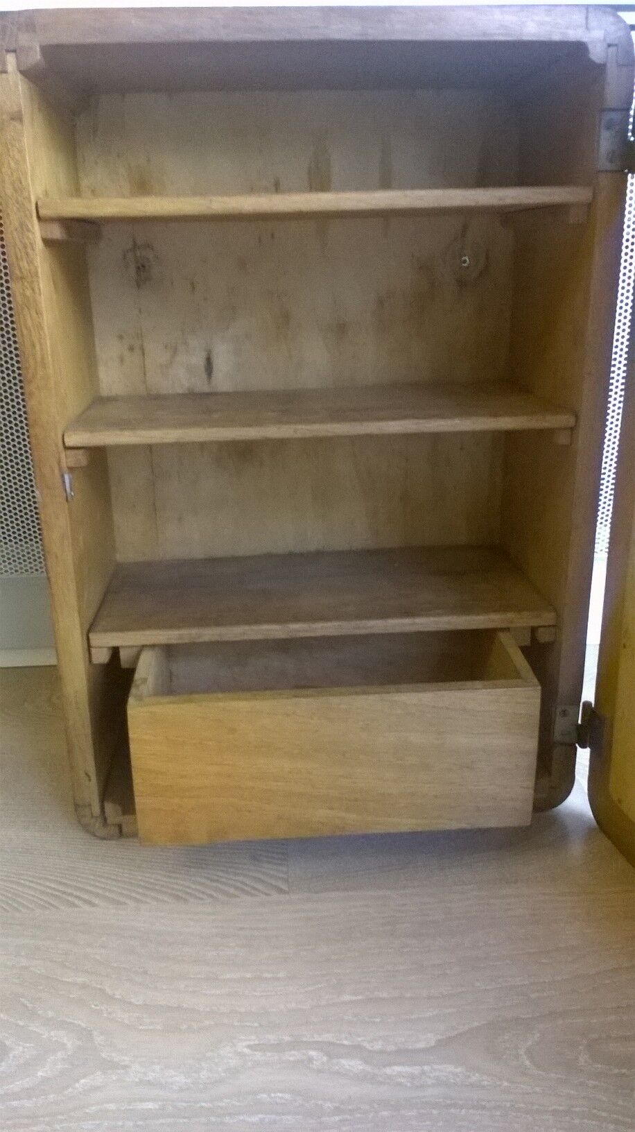 Armoire à pharmacie bois art déco