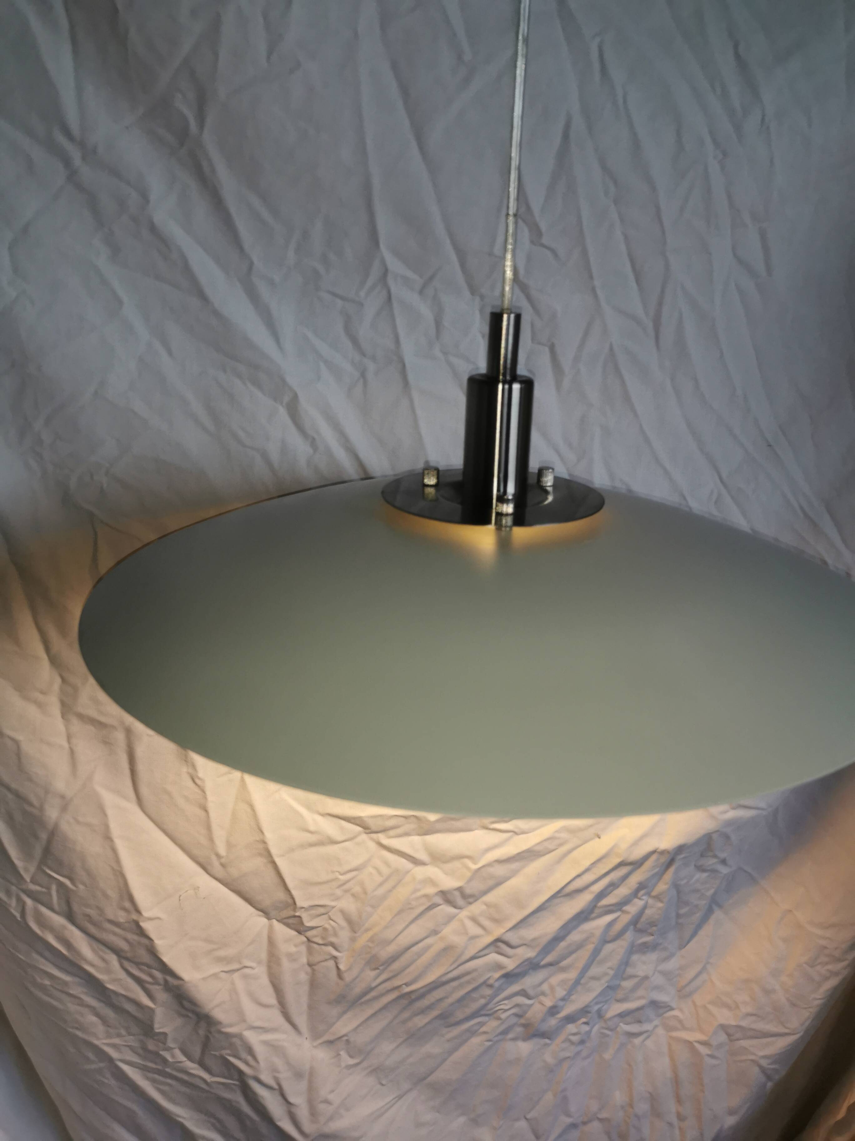 White pendant light, Scandinavian, space age, Poulsen style, 1990.