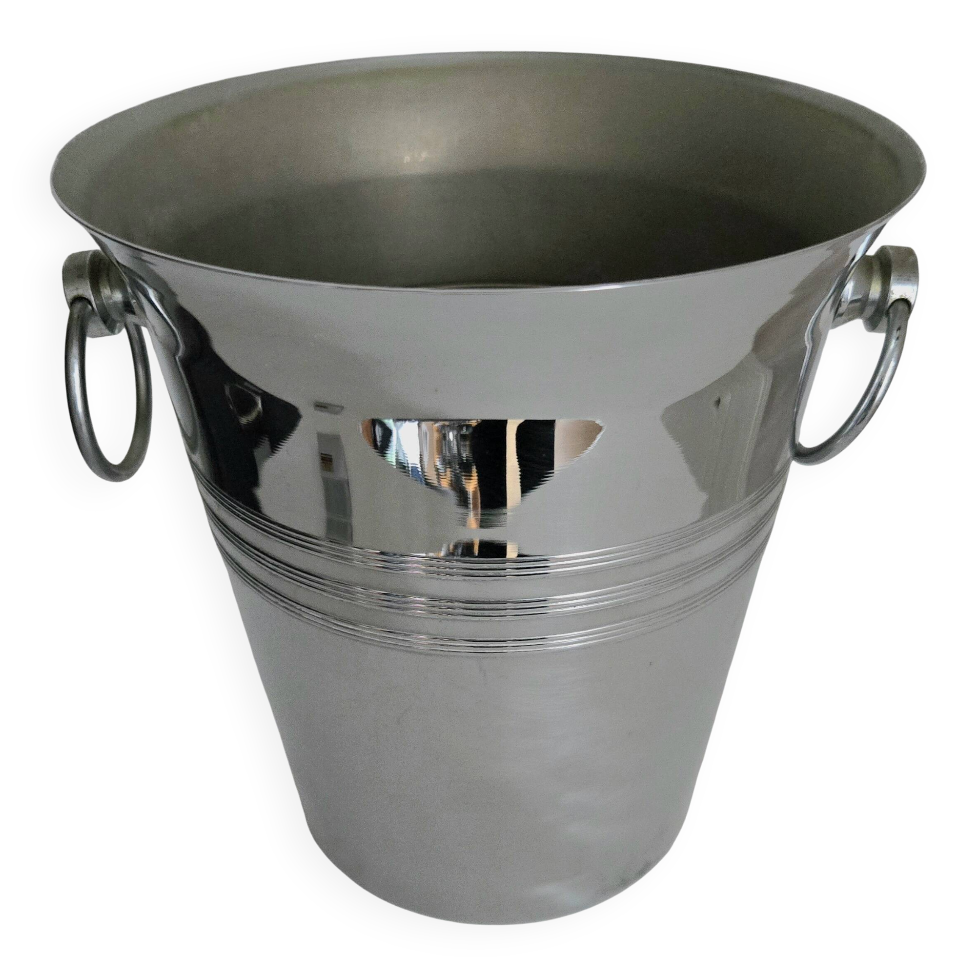 Champagne bucket