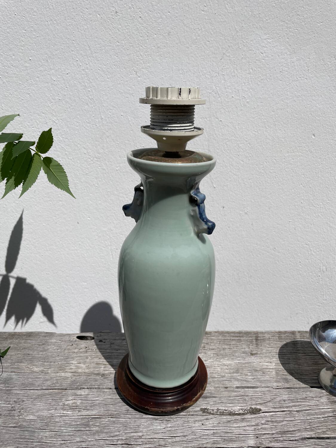 Ceramic lamp base