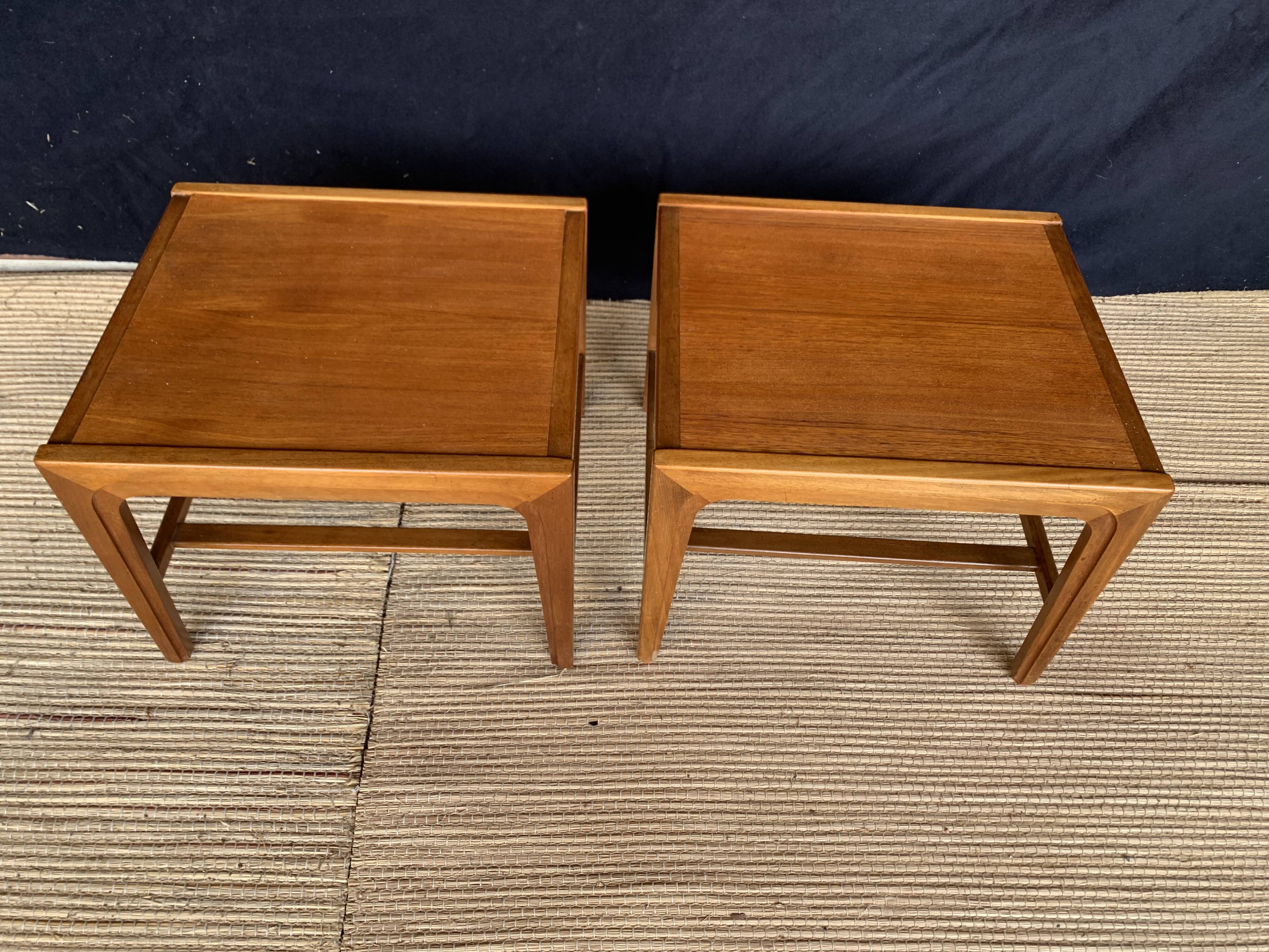 Pair of Scandinavian coffee tables