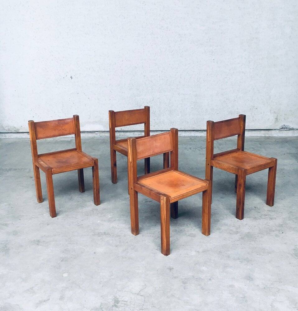 Elm and Cognac Leather Dining Room Chairs Set in the style of Pierre Chapo, Italy, 1960s, Set of 4