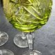 4 verres à vin en cristal taillé coloré