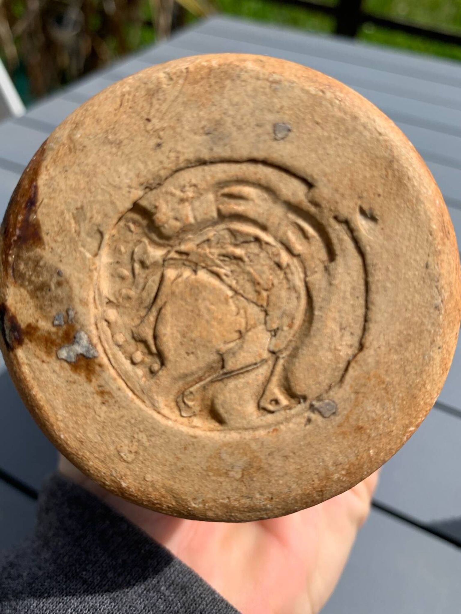 Vase rouleau de la porterie La Colombe Vallauris