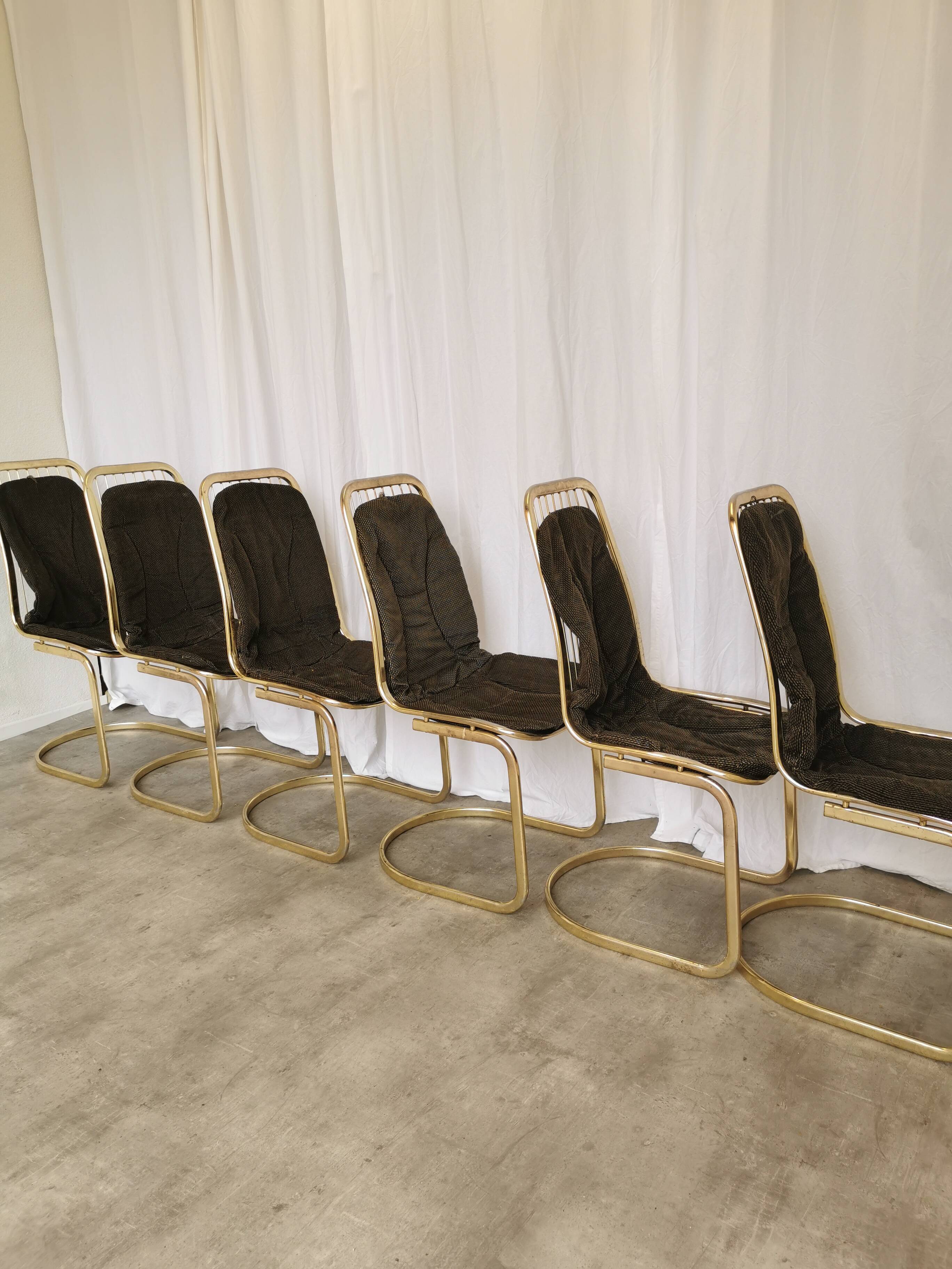 Set of 6 Vintage Gold Chrome Dining Chairs: Italian Mid-Century Design