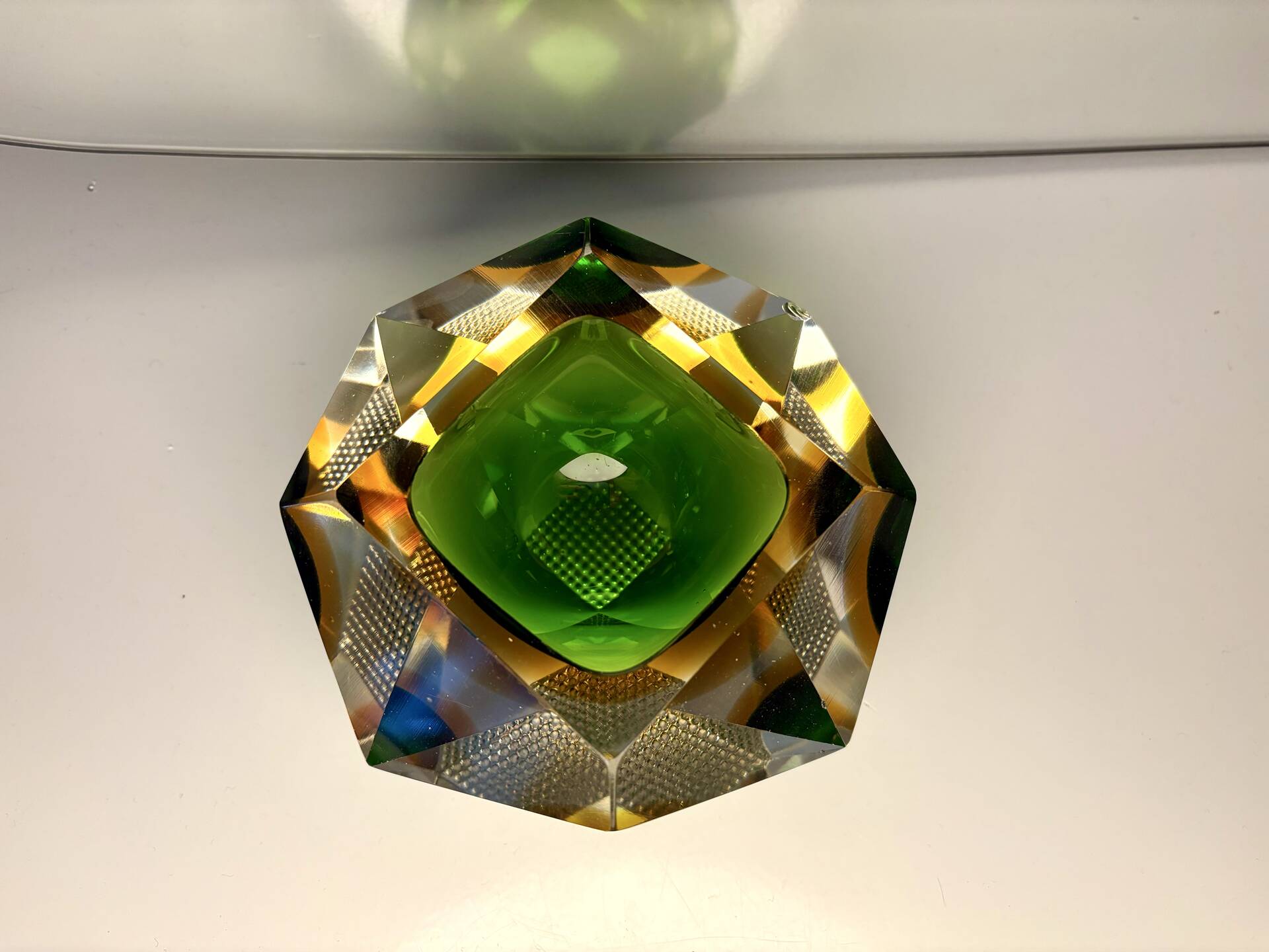 Cendrier Murano sommerso vert et ambre 1960
