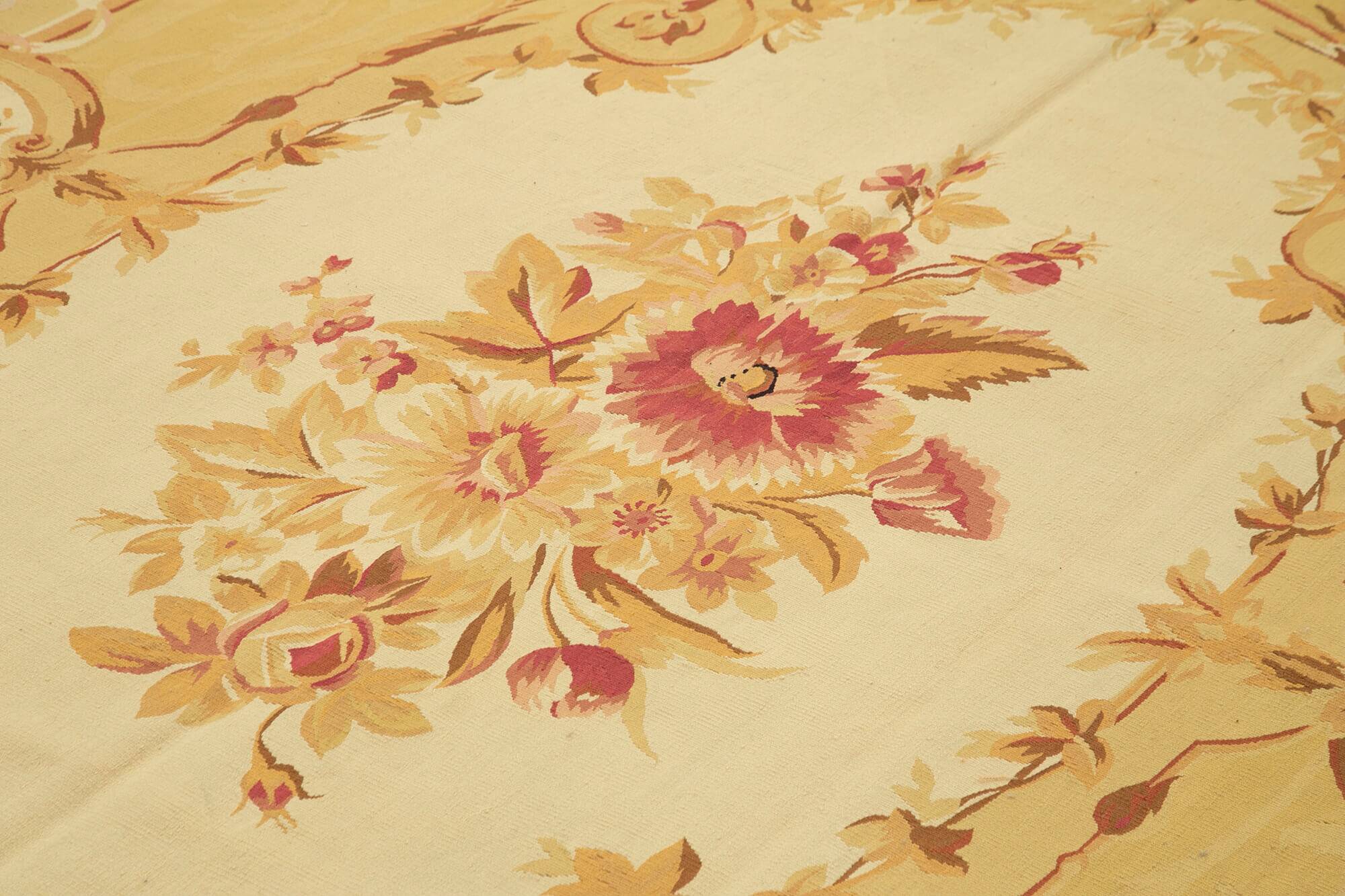 Handmade European Vintage Aubusson Kilim 264 cm x 364 cm