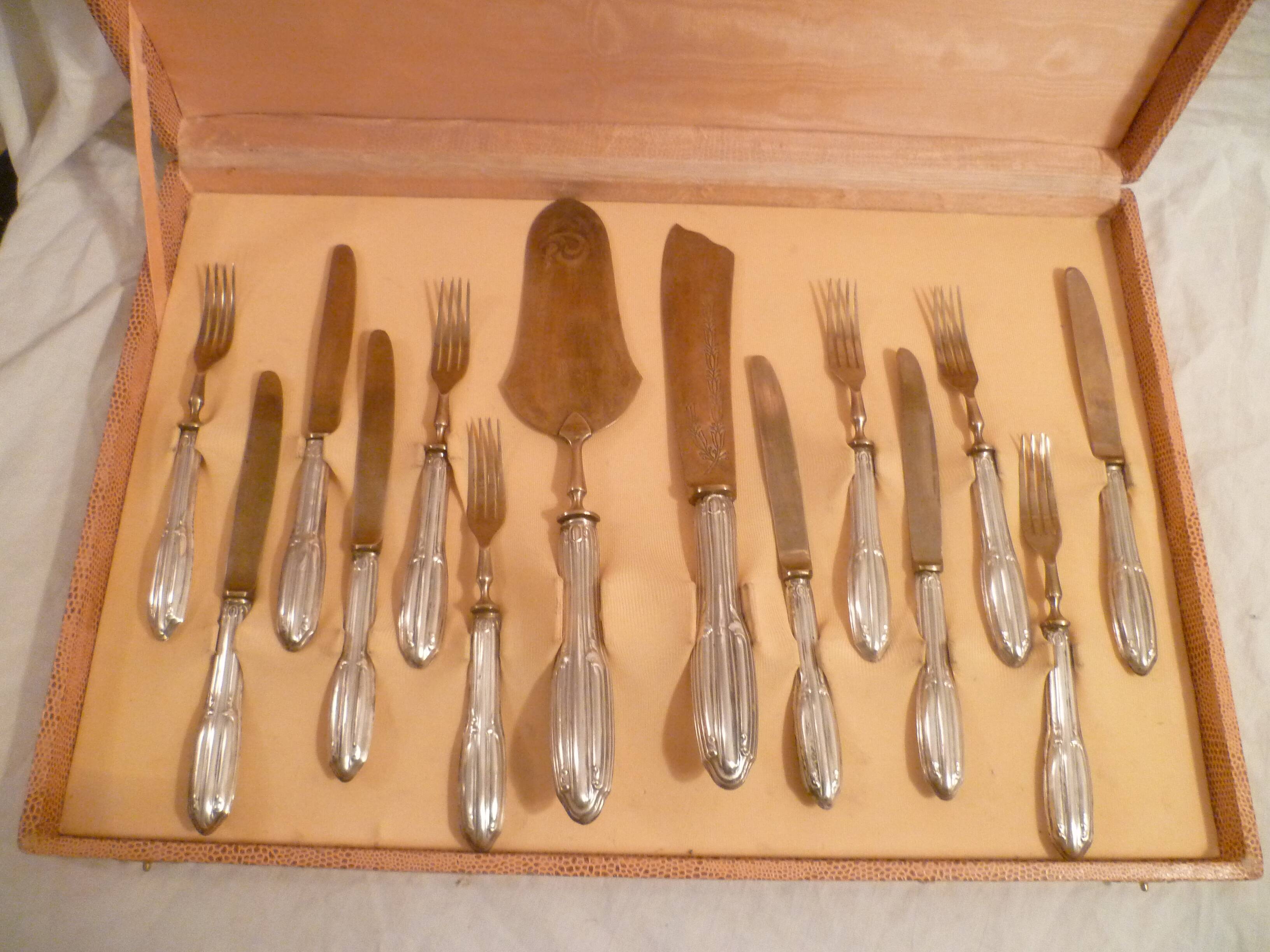Pastry set 6 forks/6 knives/2 scoopers silver 800th covered 1900