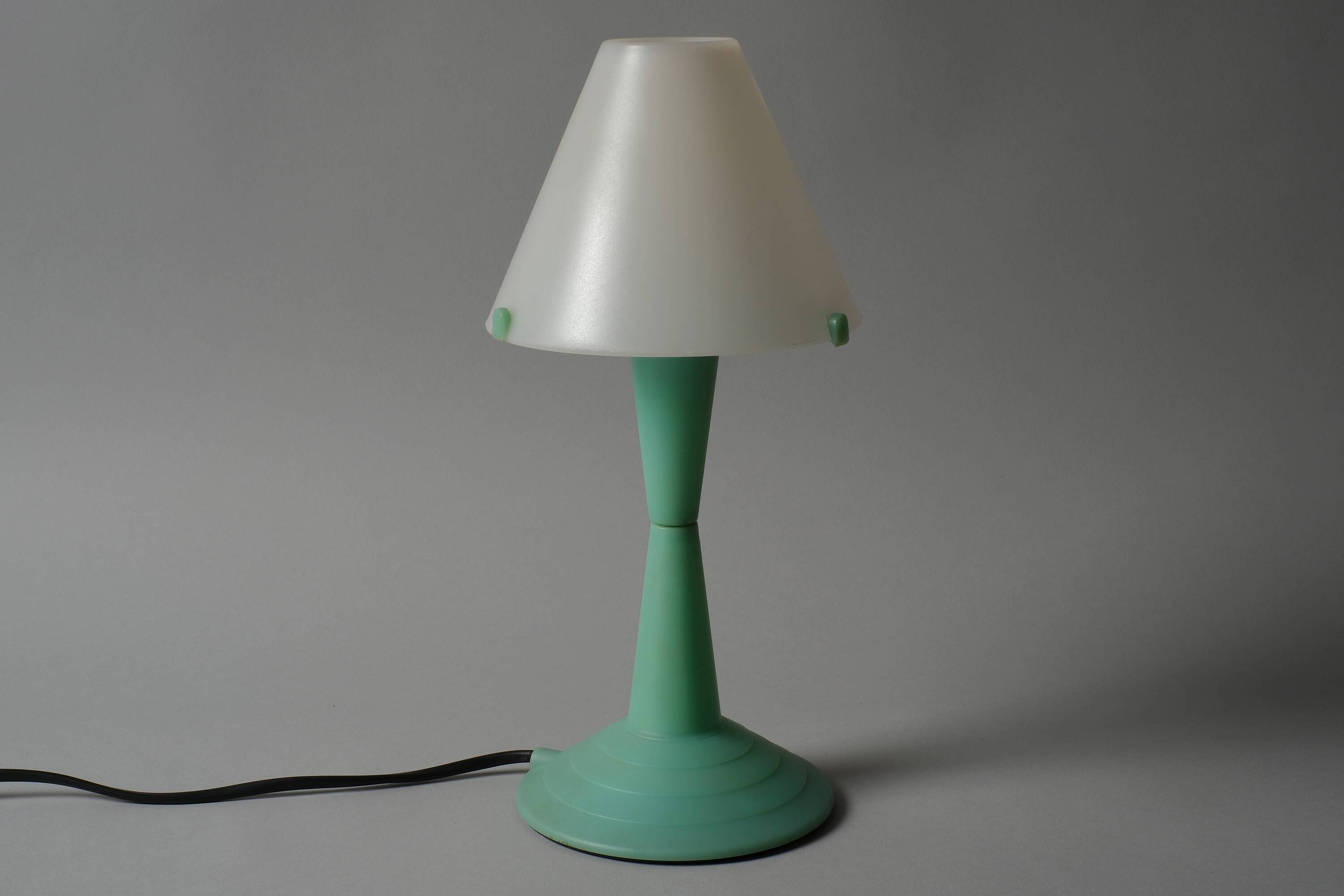 Veneta Lumi Lulù Table Lamp, Beige ABS, Postmodern, Italy, 1980s.