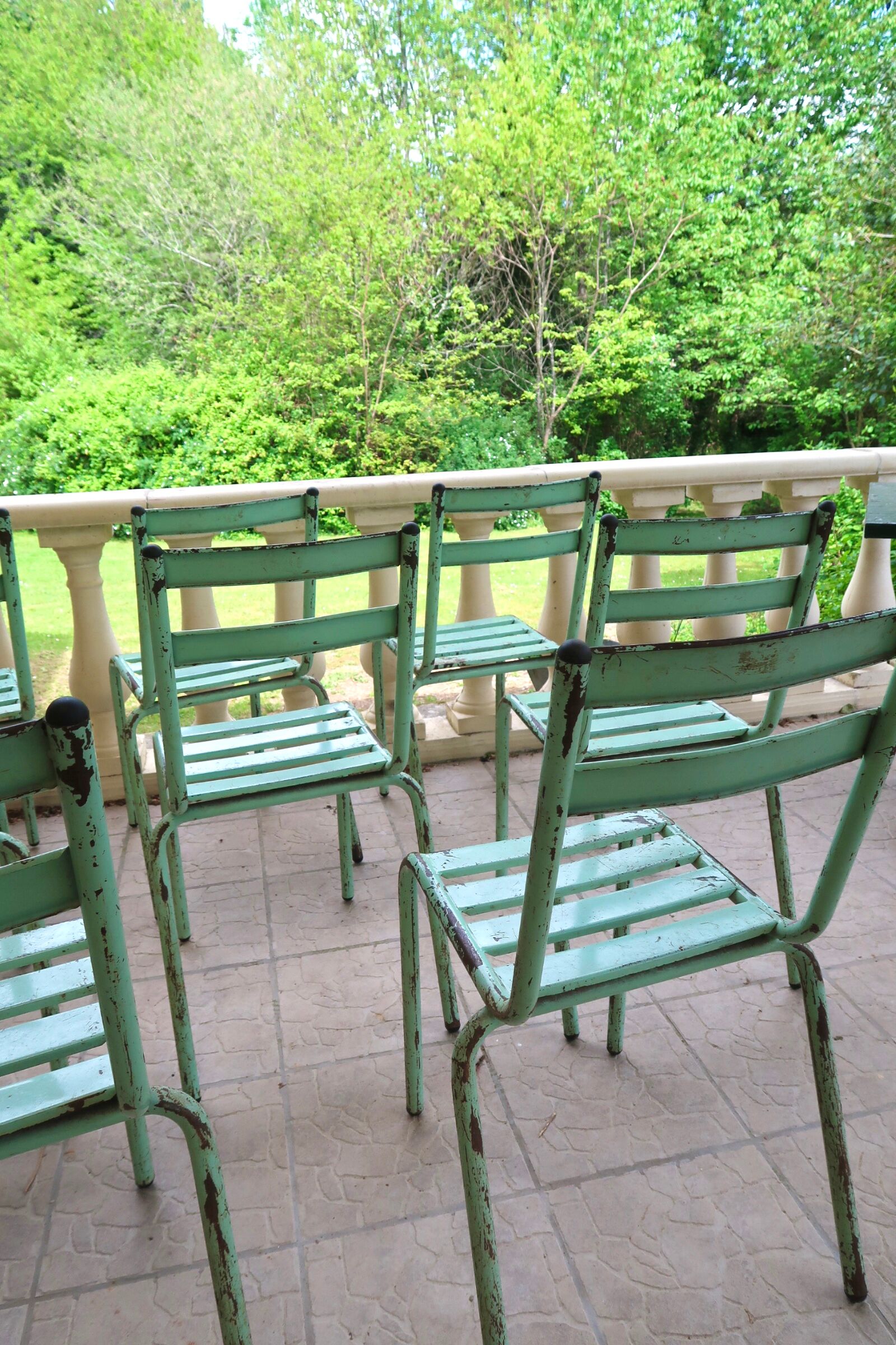 Set of 8 Art Prog metal garden chairs