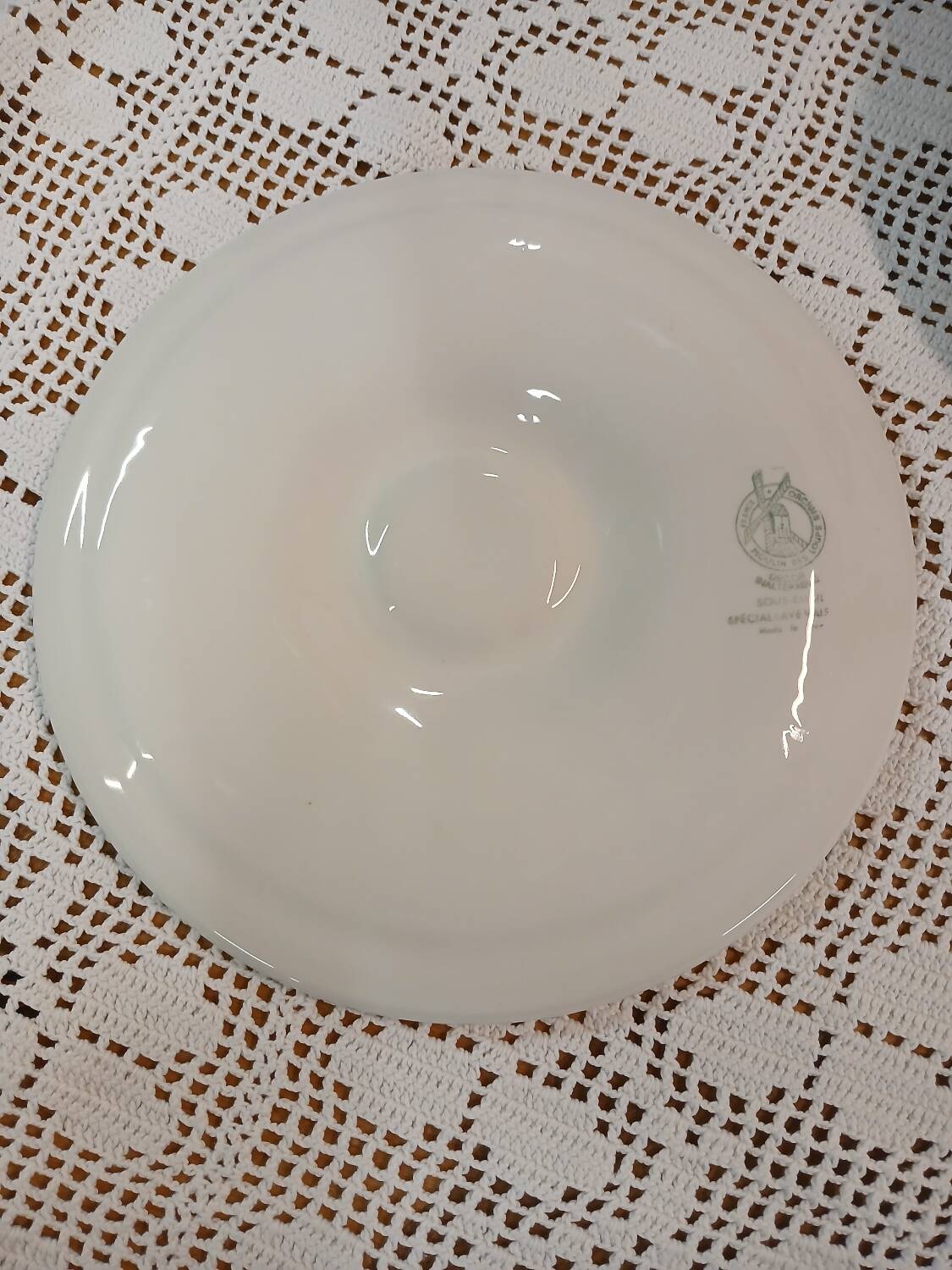 11 oyster plates + 1 Orchies Moulin des Loups dish