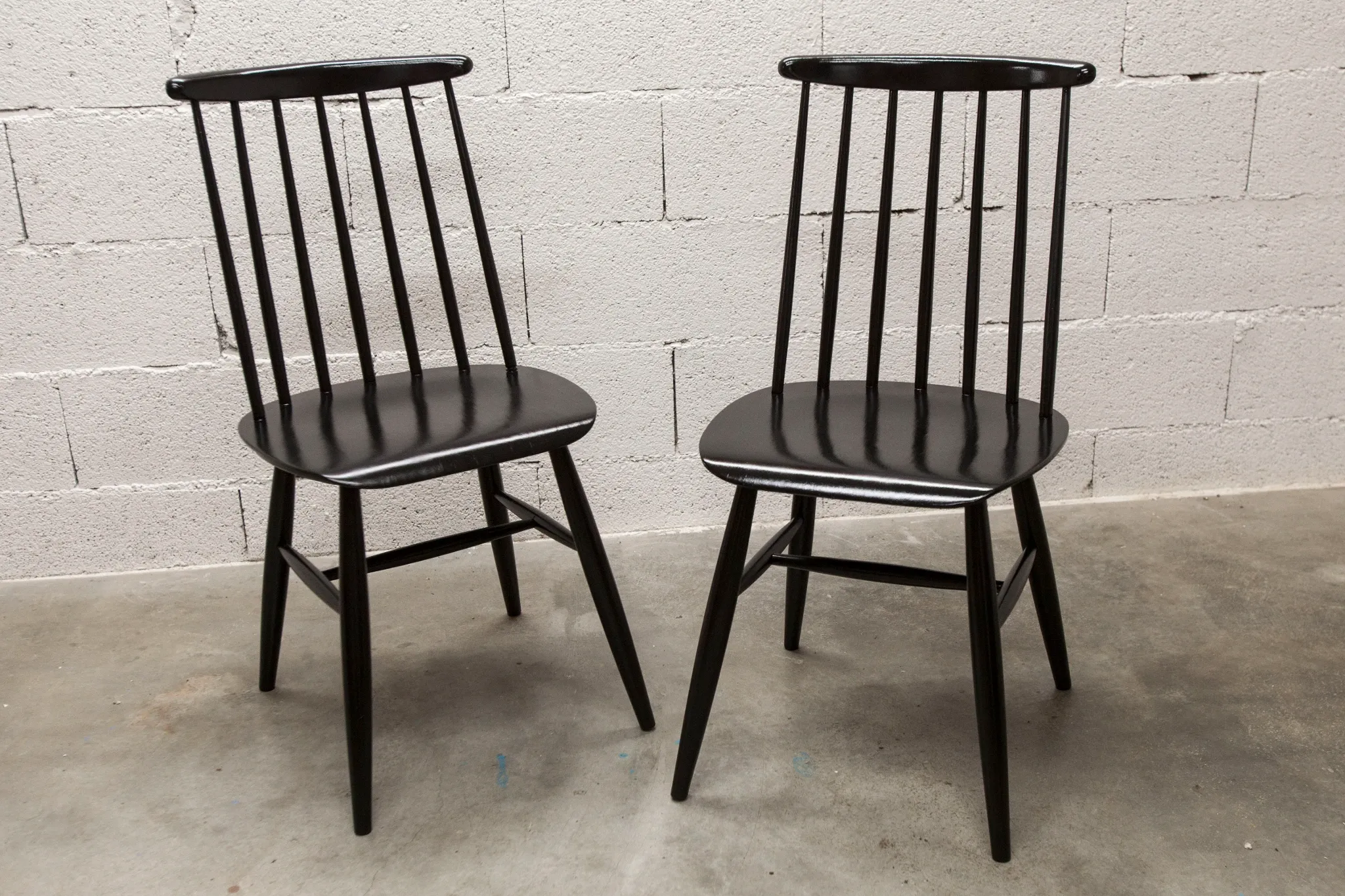 Pair of Scandinavian chairs Fanett by Ilmari Tapiovaara black teak 1960
