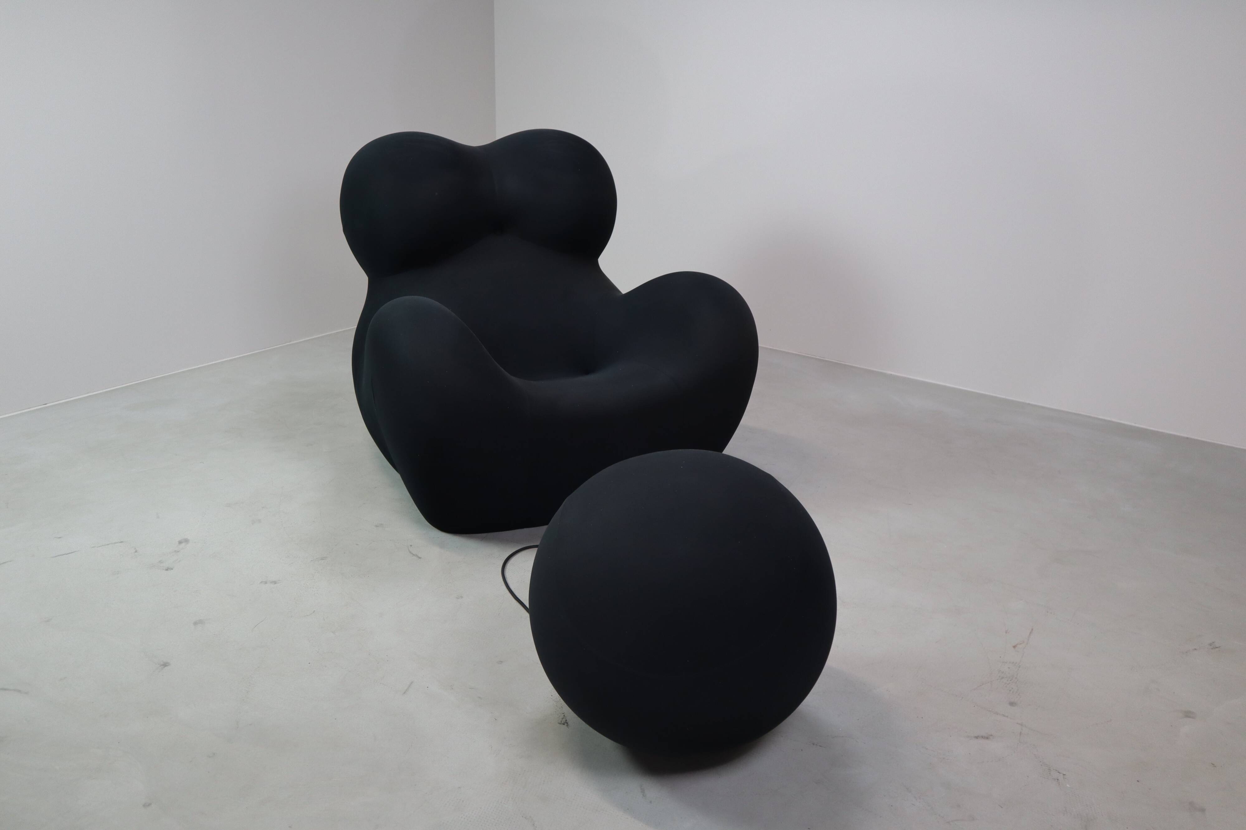 UP5_6 armchair from the UP 2000 series, by Gaetano Pesce for B&B Italia