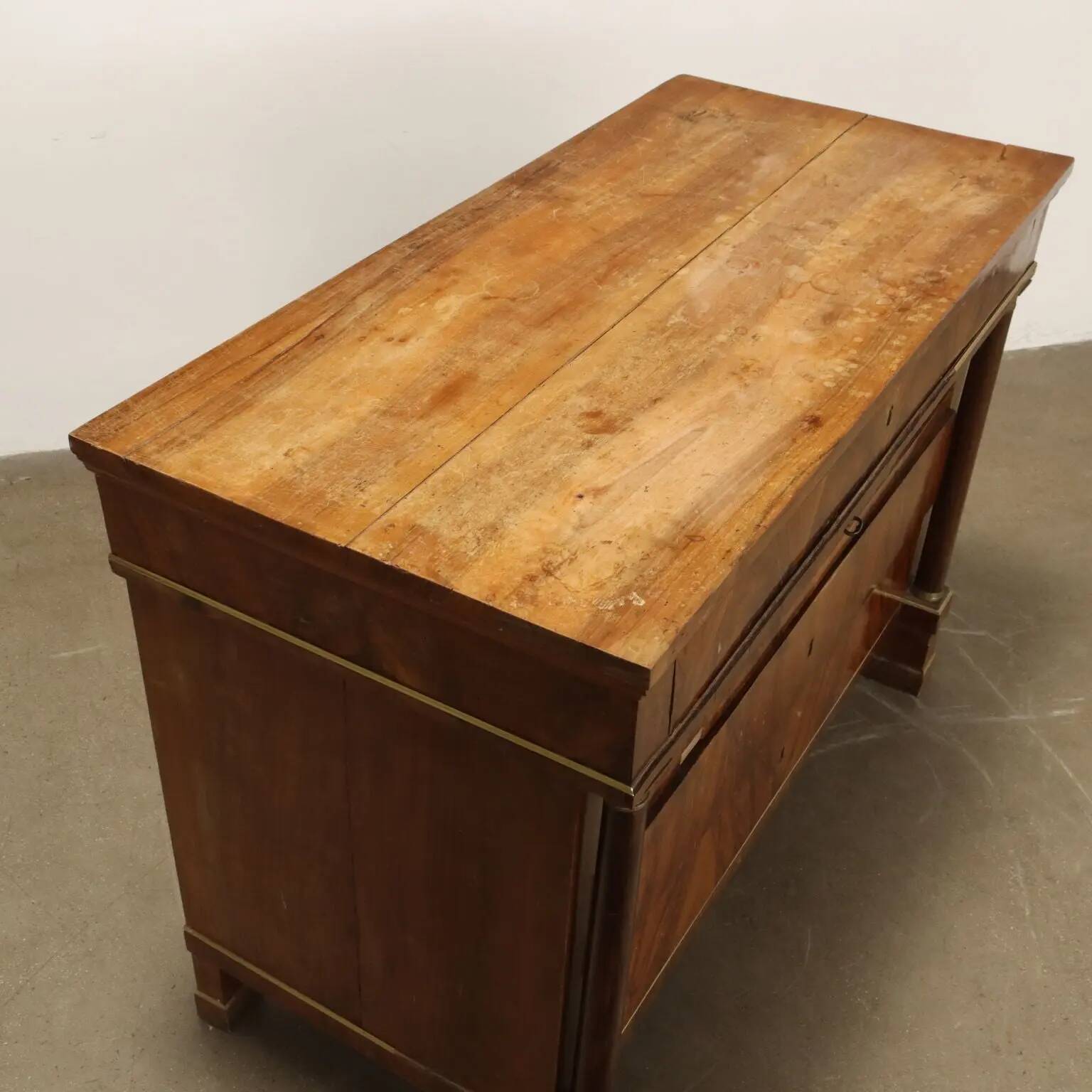 Commode Empire ancienne en noyer, peuplier et bronze, XIXe siècle