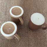 3 stoneware mugs