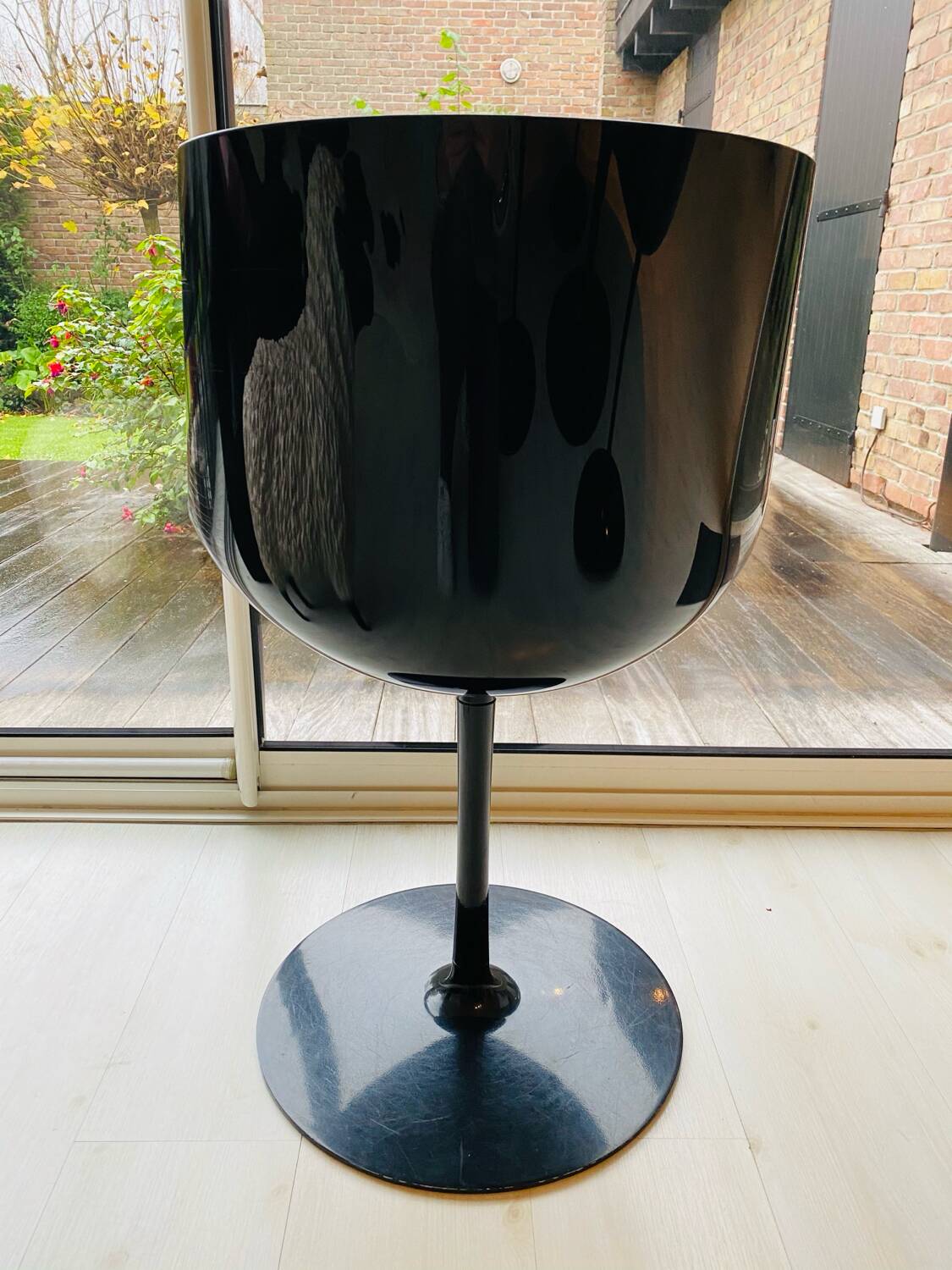 Flow 0526 black chair - MDF Italia - Jean-Marie Massaud