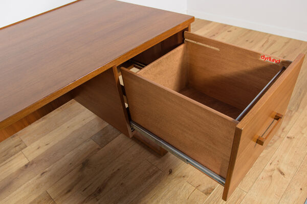 Bureau indépendant en teck de milieu de siècle par Torben Valeur et Henning Jensen pour Dyrlund, Danemark, années 1960.