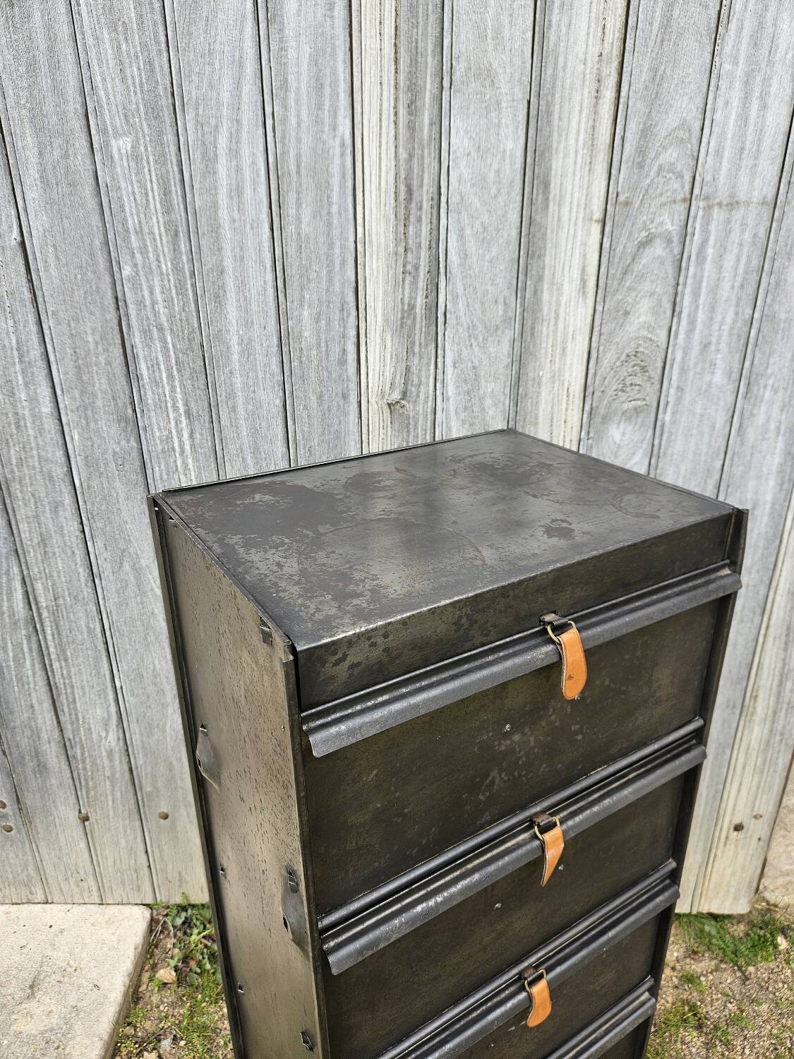 Industrial flap locker