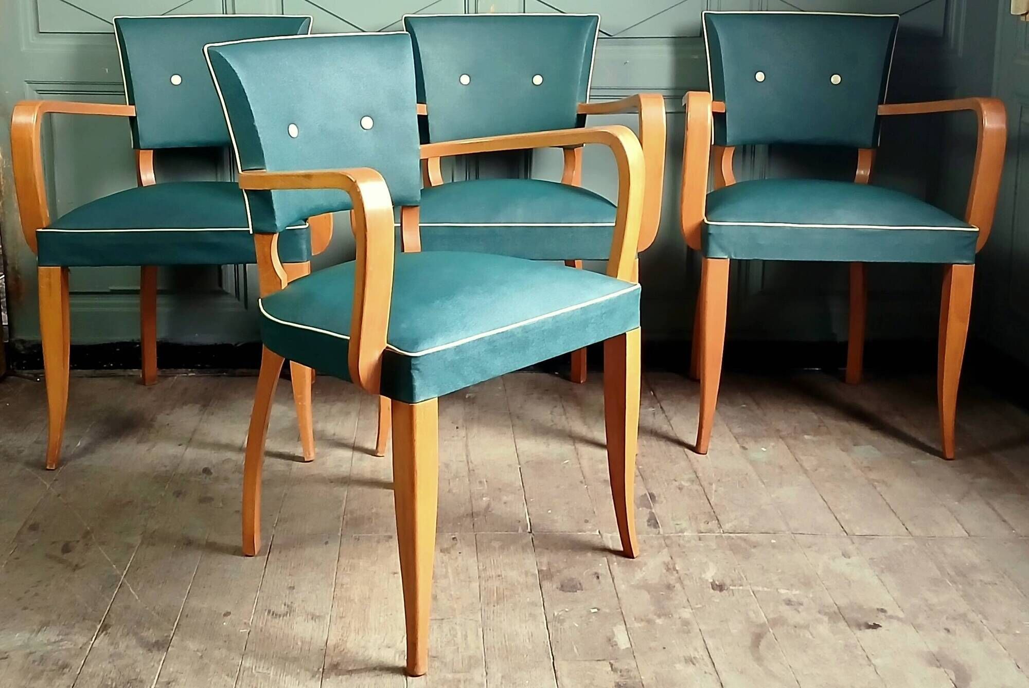 Set de 4 fauteuils bridges hêtre massif vernis & simili cuir vert 1958