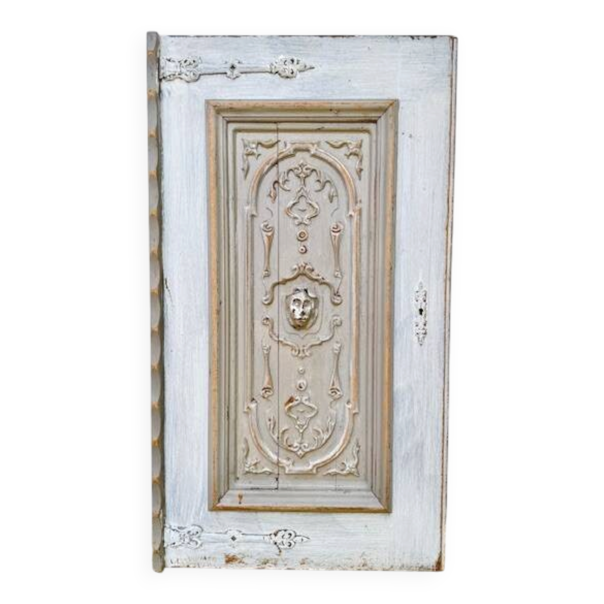 Décoration murale en bois sculpté