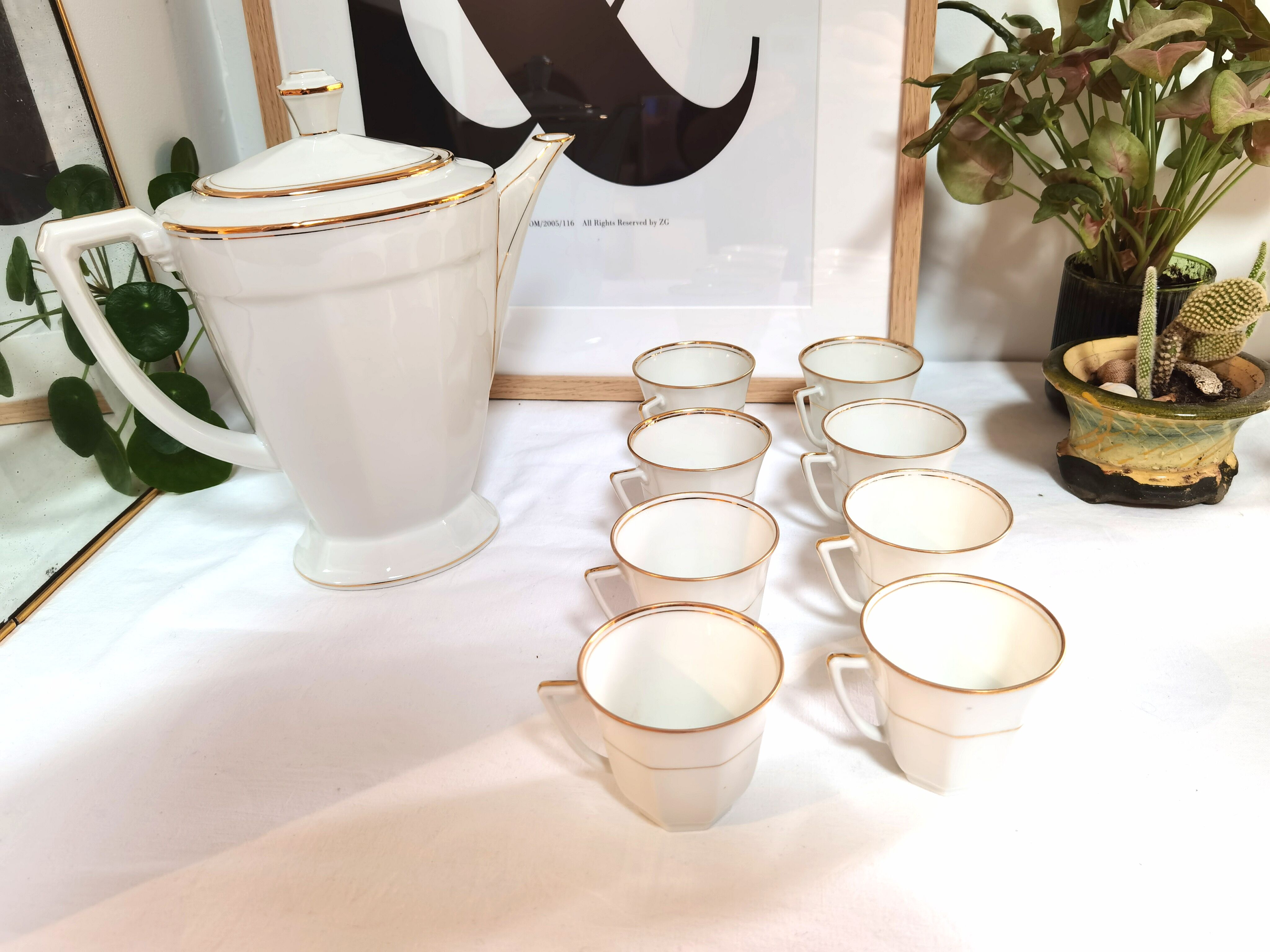 Art Deco porcelain coffee service