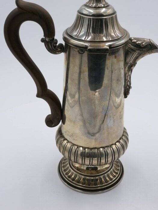 800 silver teapot Italian goldwork 1st half of the 20th century