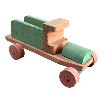 Jouet camion en bois vert 50's