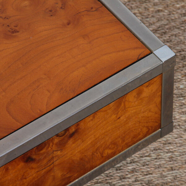 Square coffee table in burl wood in the style of Willy Rizzo, 1970.