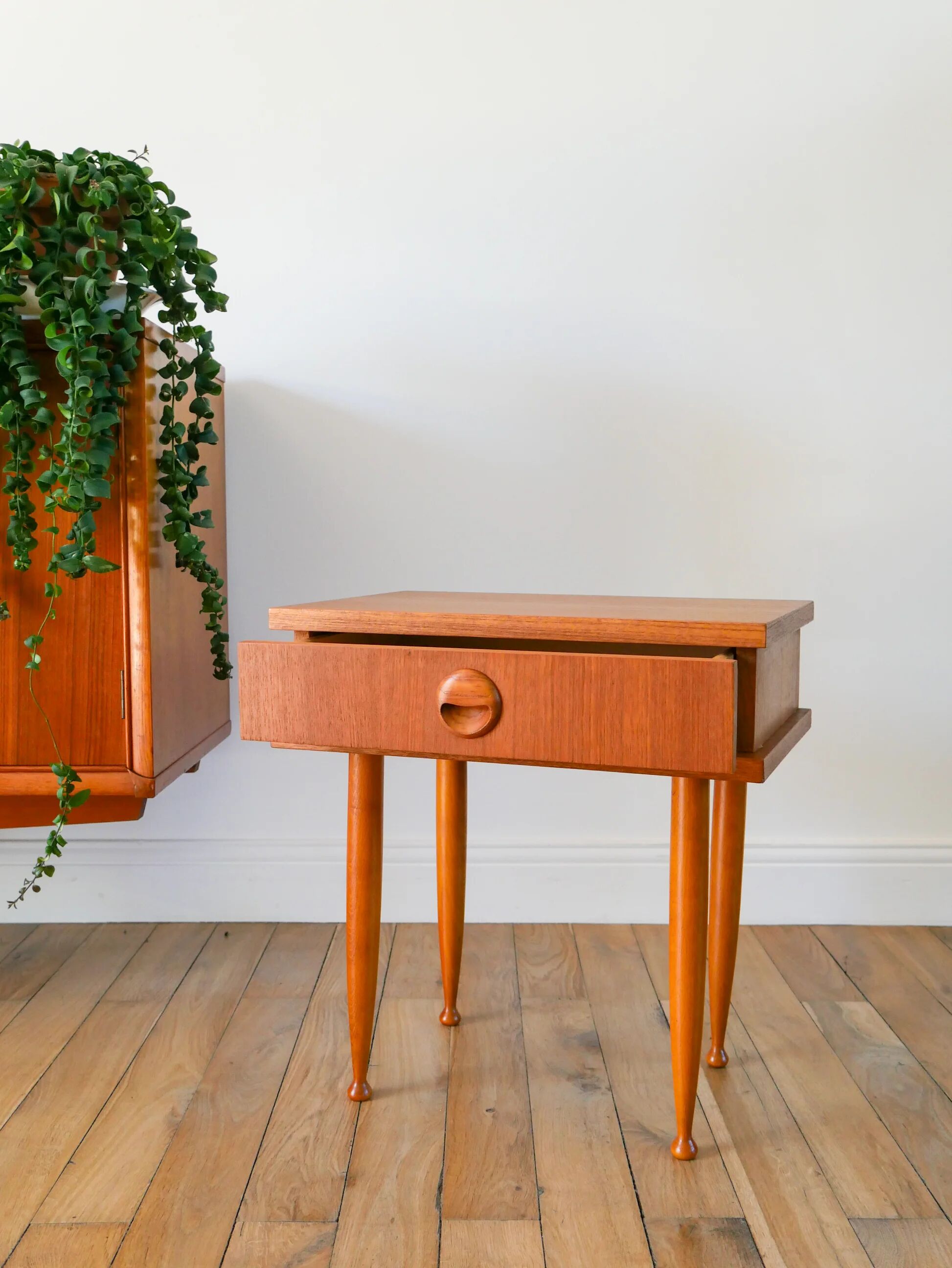 Table de chevet scandinave avec tiroir, en placage teck, 1960