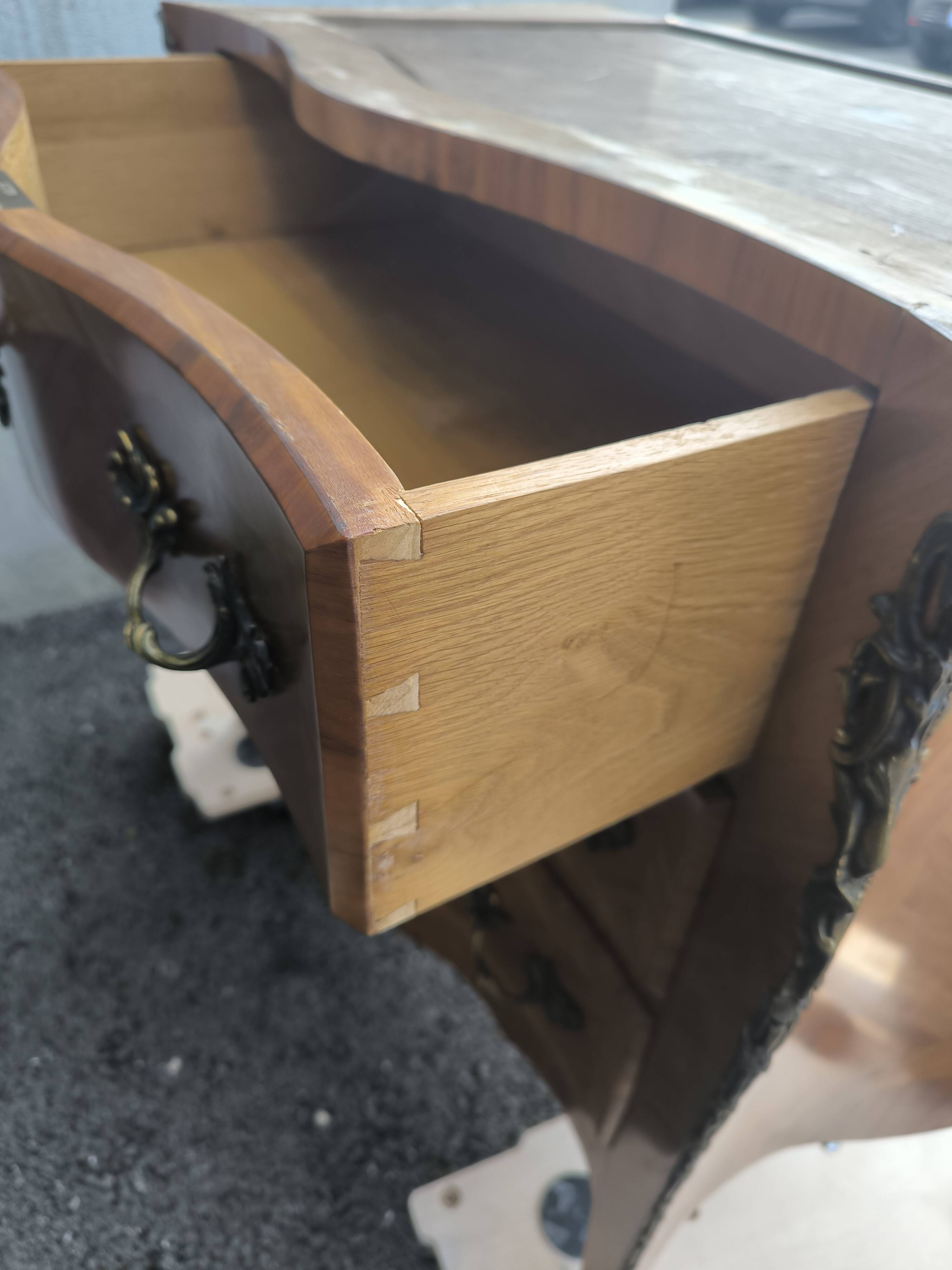 Louis XV style chest of drawers