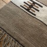 Beige wool rug 68x130cm