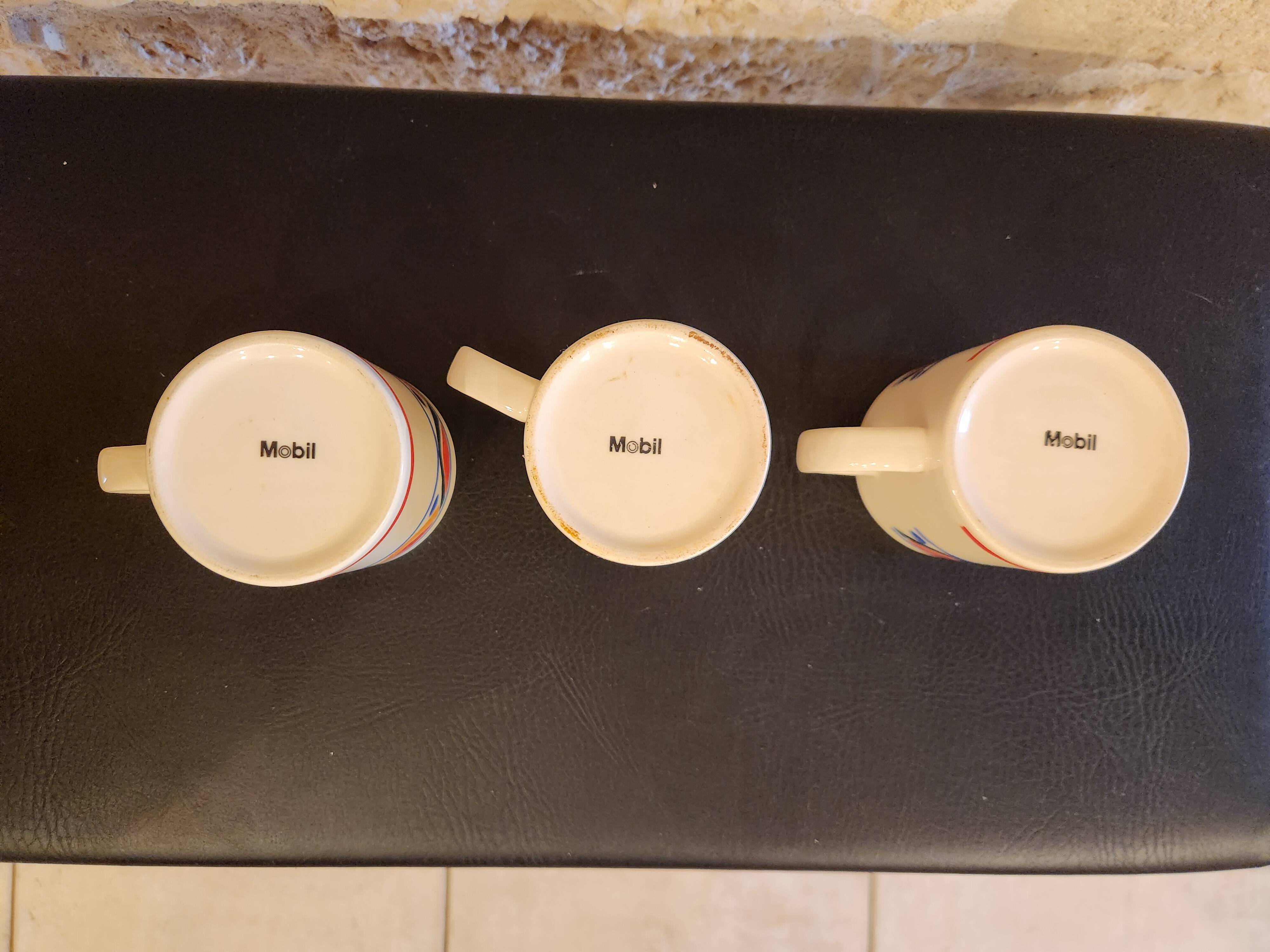 Set of 3 Mobil ceramic mugs