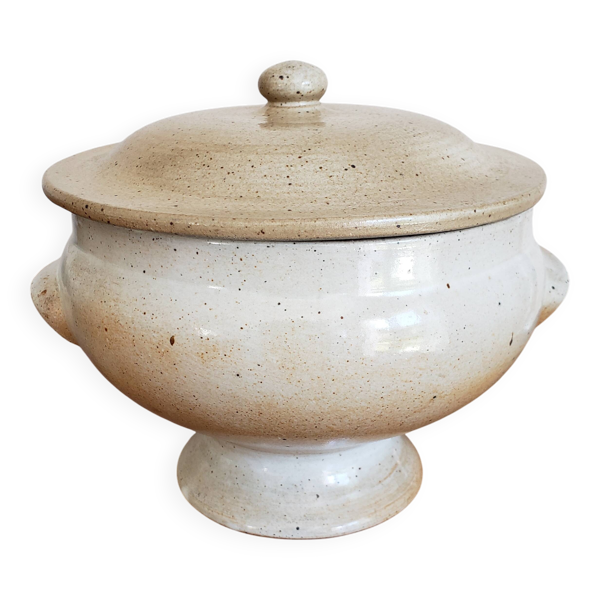 Soupière en grès du marais