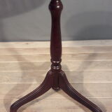 Gueridon has tipping tray