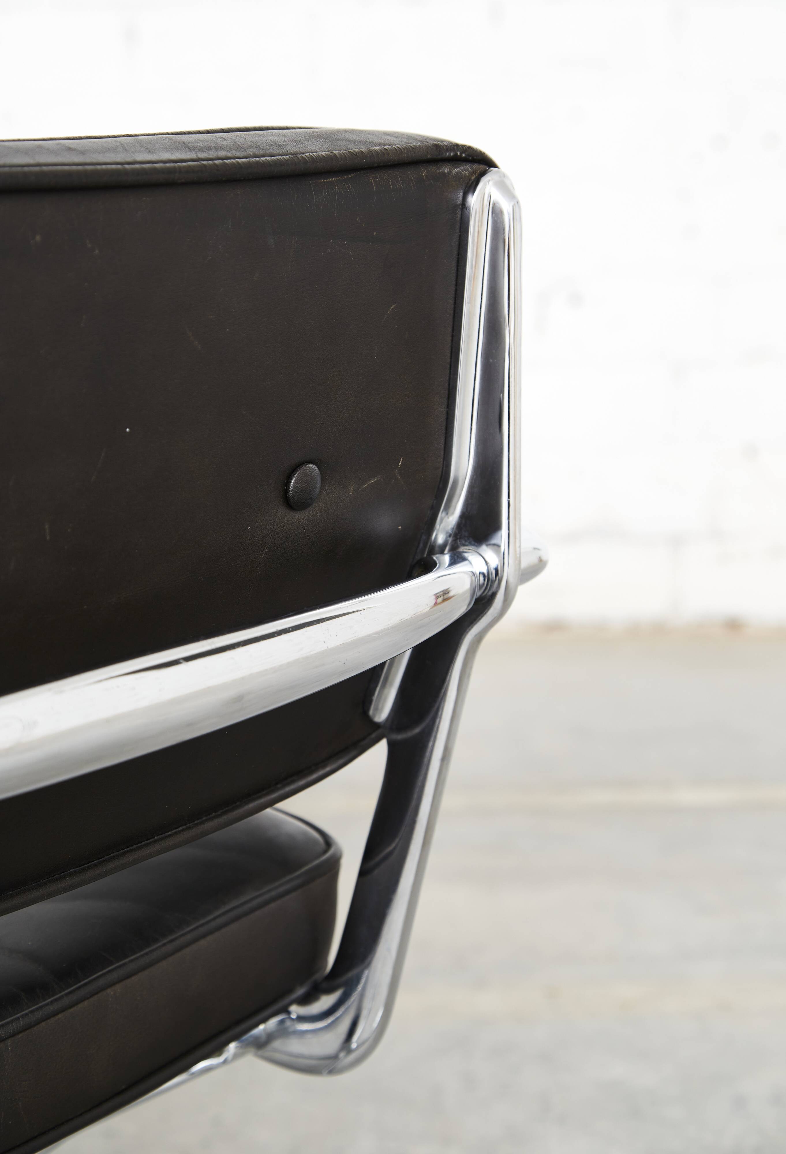 Chaise de bureau intermédiaire ES102 de Ray & Charles Eames pour Herman Miller
