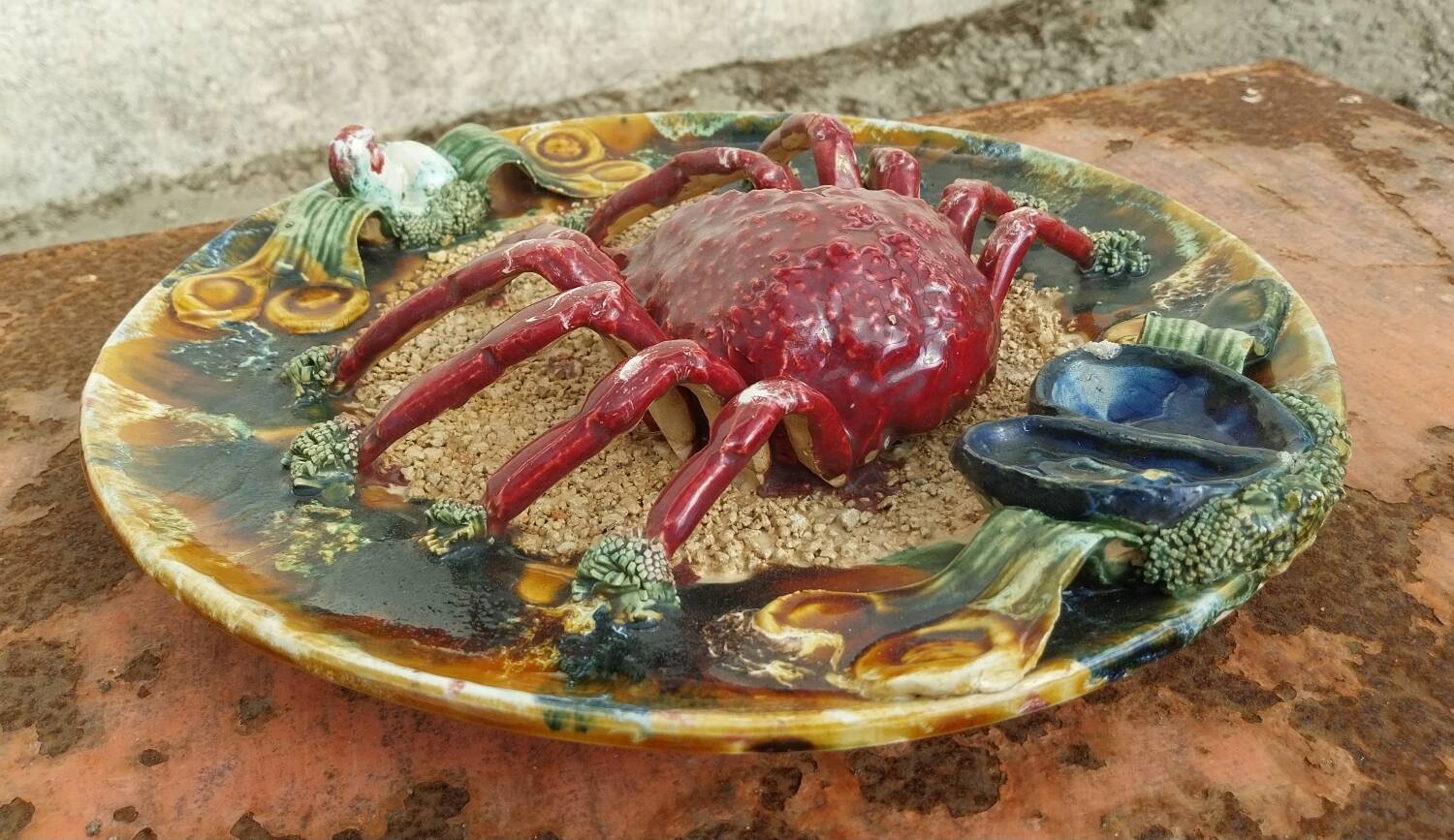 Trompe l'oeil slip dish