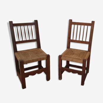 Ancienne paire de chaises en bois et corde